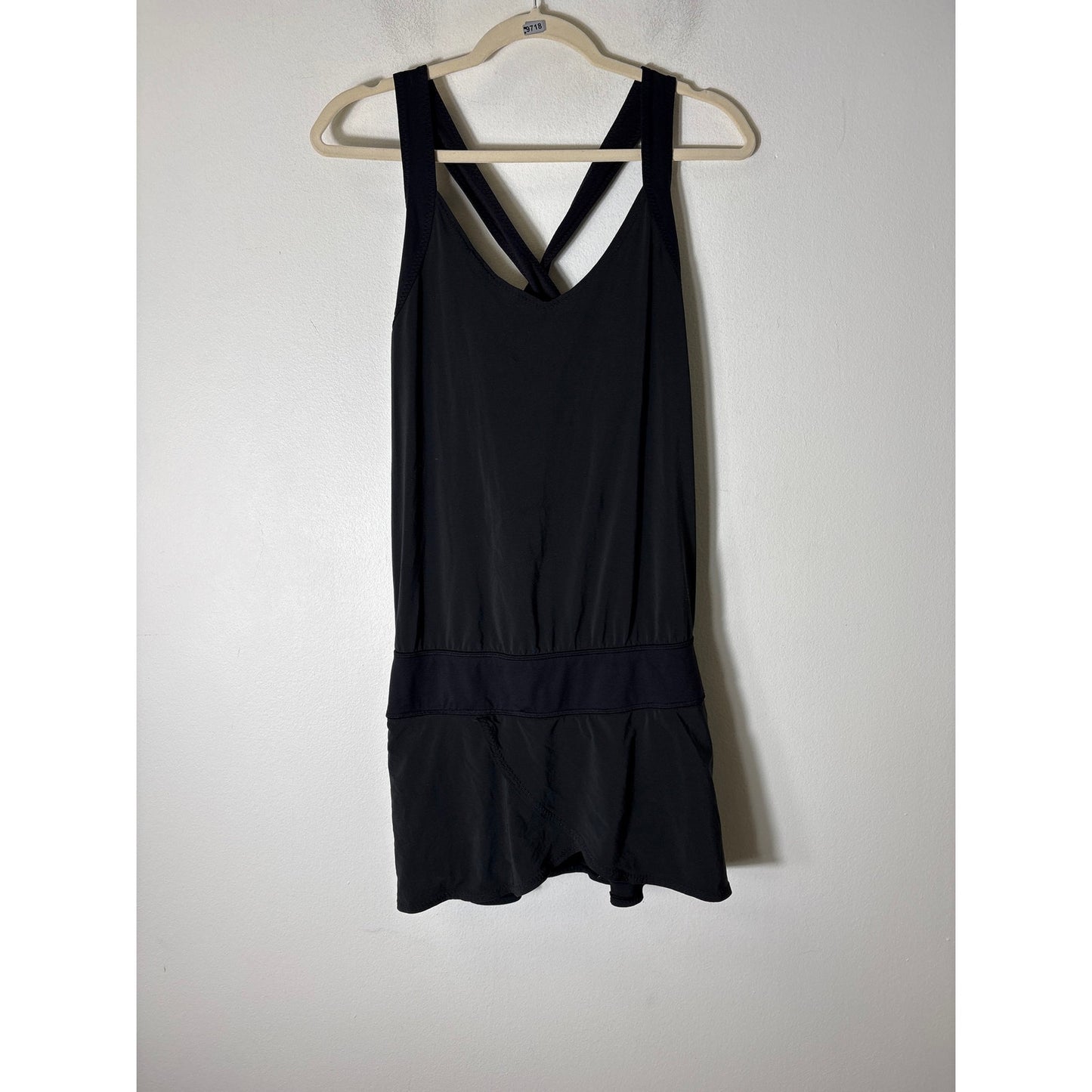 Lululemon Black V-Neck Athletic Dress Sz 8