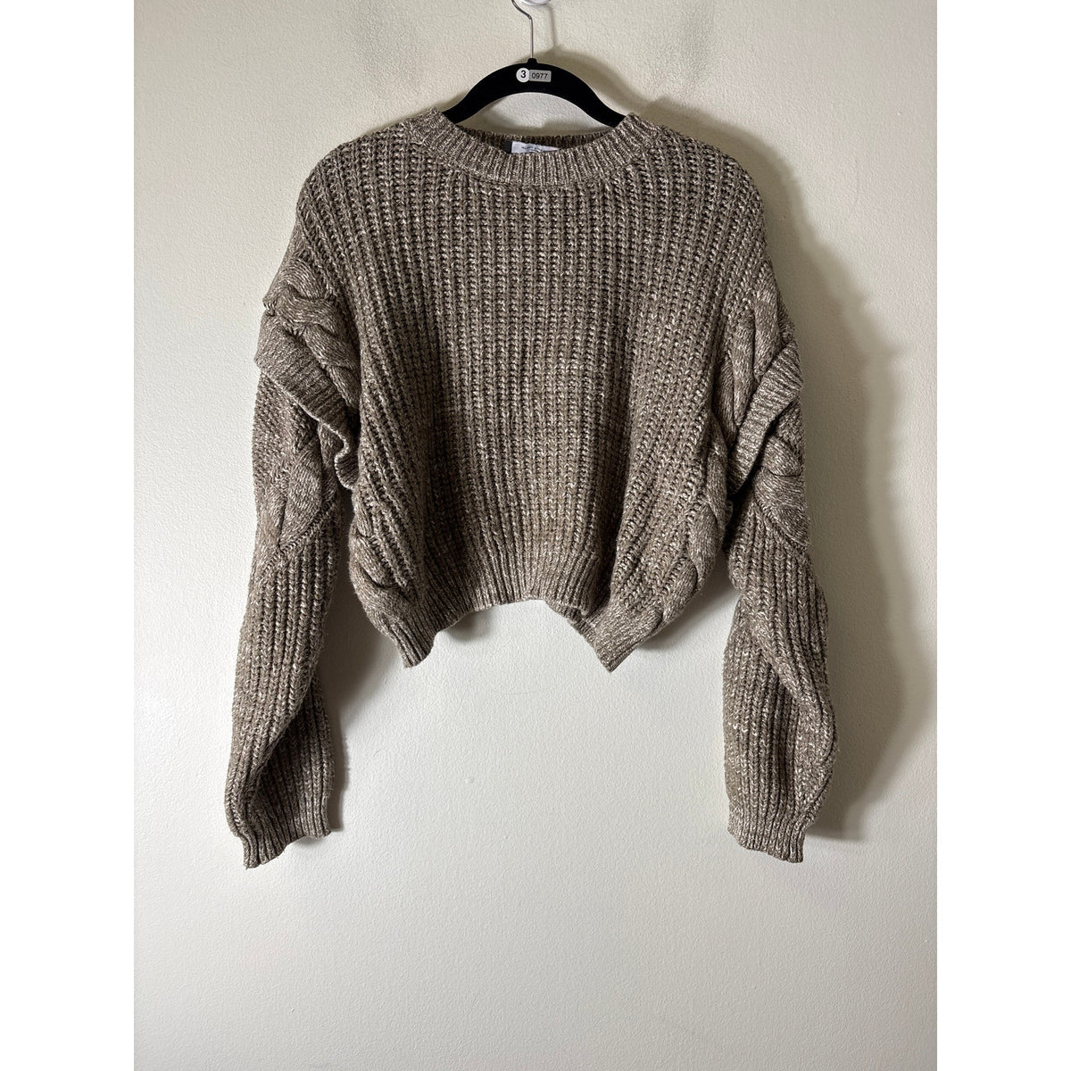 Mink Pink Gray Heathered Long sleeve Cropped Cable Knit Sweater Sz M