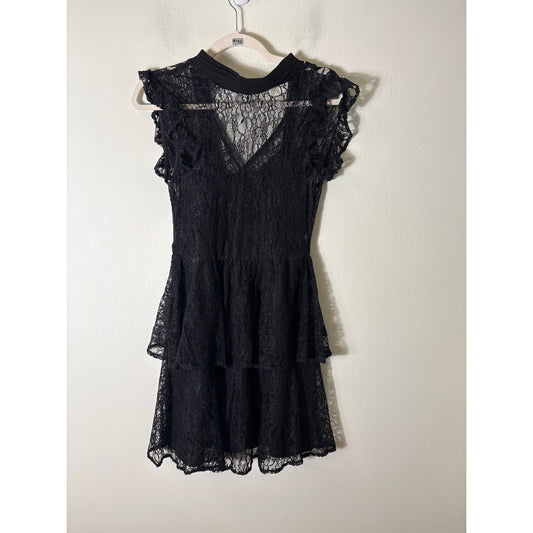 BCBG Max Azria Black Lace Sleeveless Peplum Top Sz S