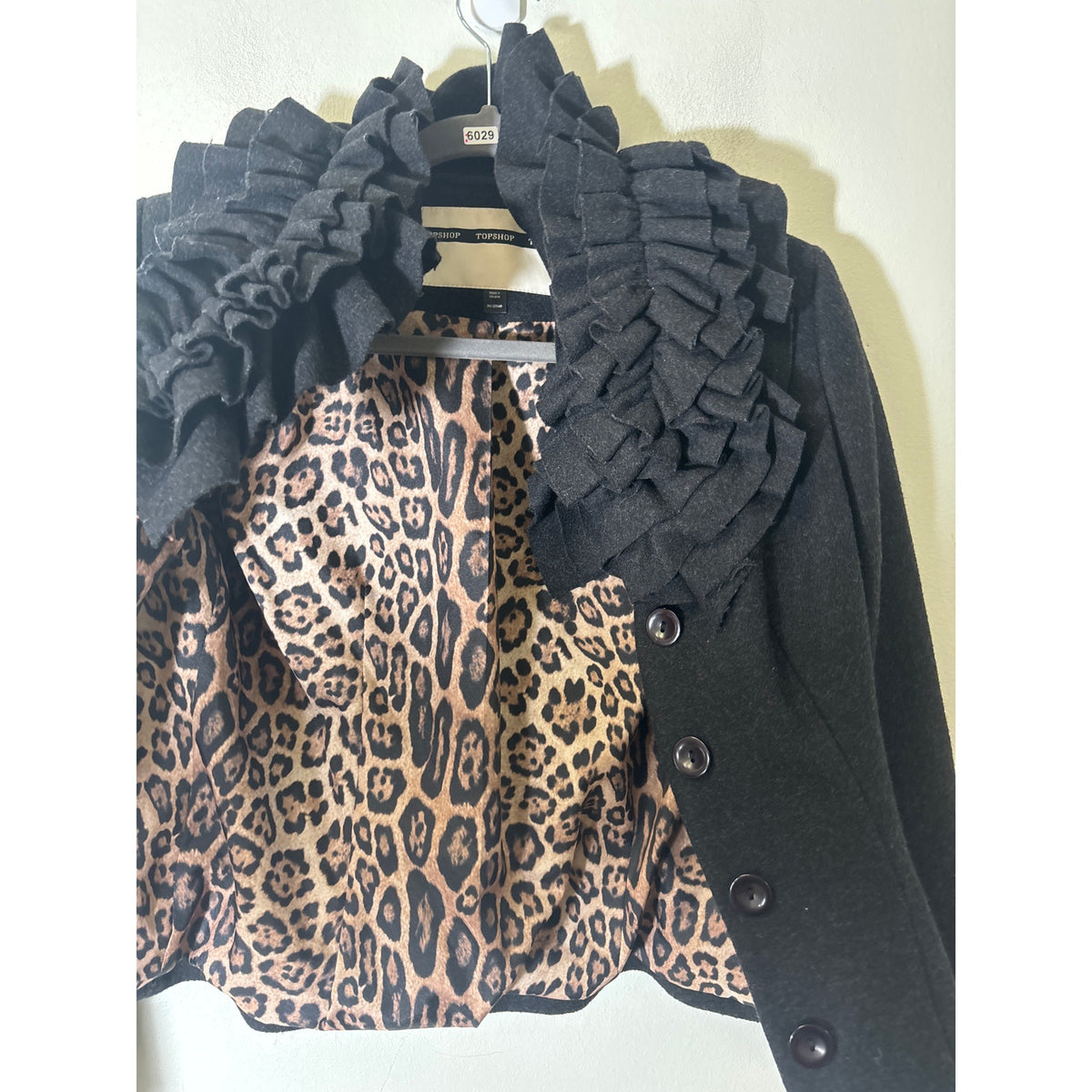 Topshop Black Wool Long Sleeve Cropped Fitted Jacket Sz 2