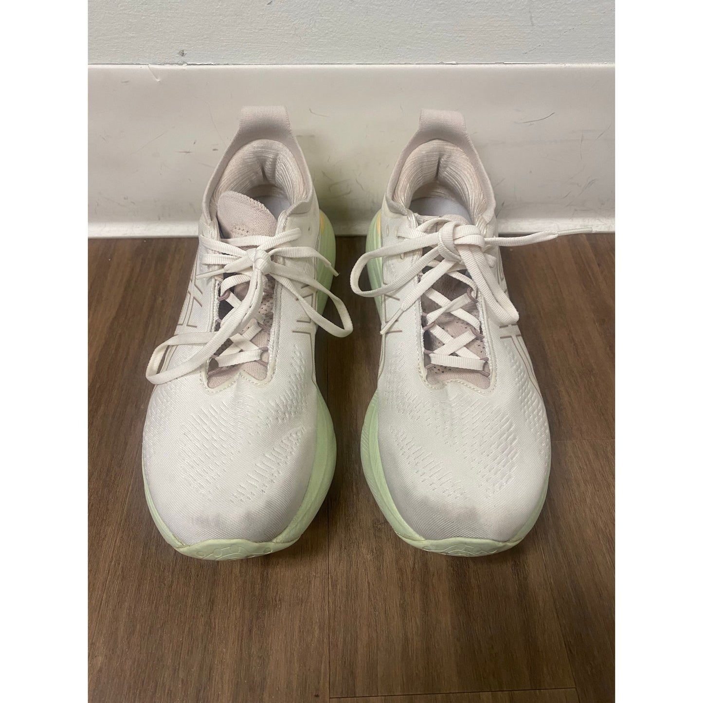 Asics Tennis Shoes Sz 10