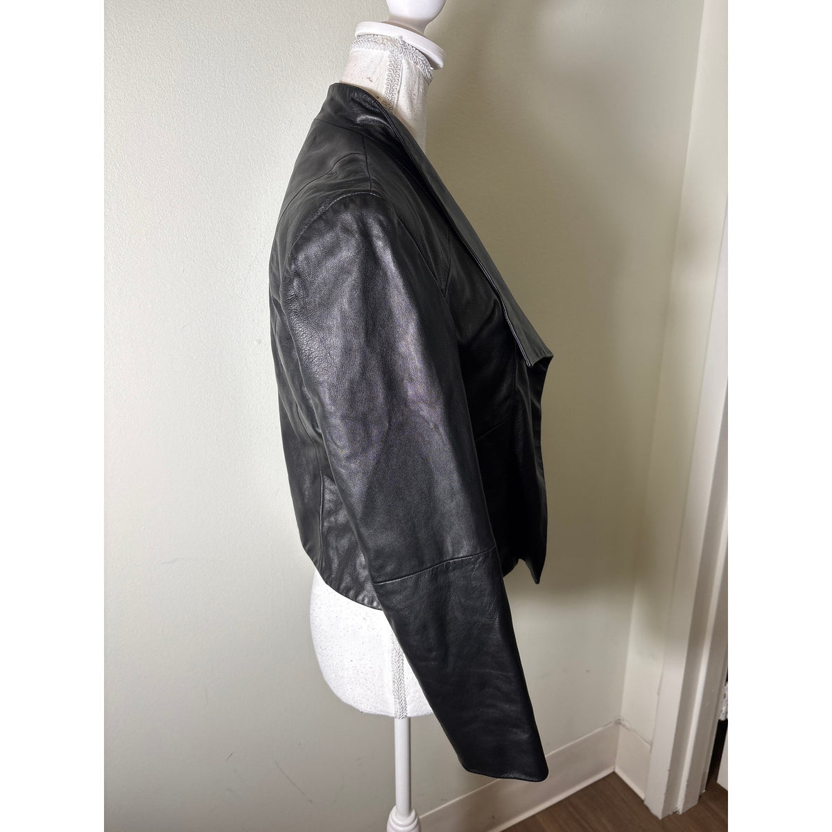 Hunter Bell Black Leather Open Front Jacket Sz M