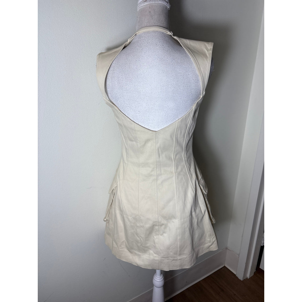 L'academie Cream Structured Front Pocket Mini Dress Sz S