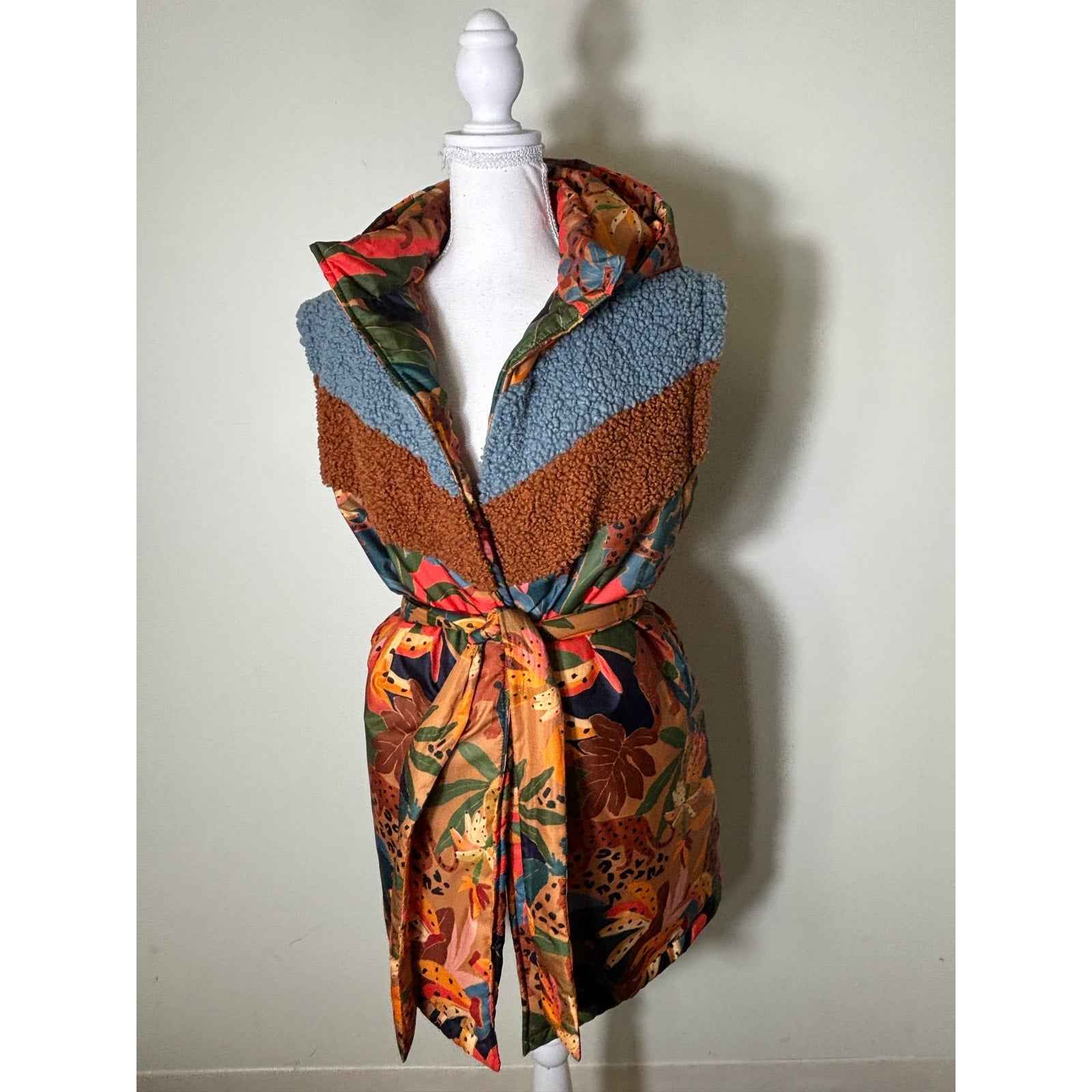 Farm for Anthropologie Multicolor Floral Mixed Media Sleeveless Coat Sz S