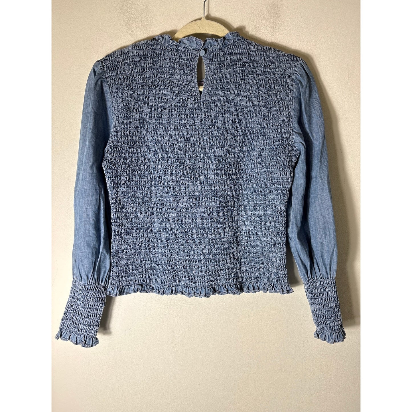 Veronica Beard Light Blue Long Sleeve Smocked Top Sz 4