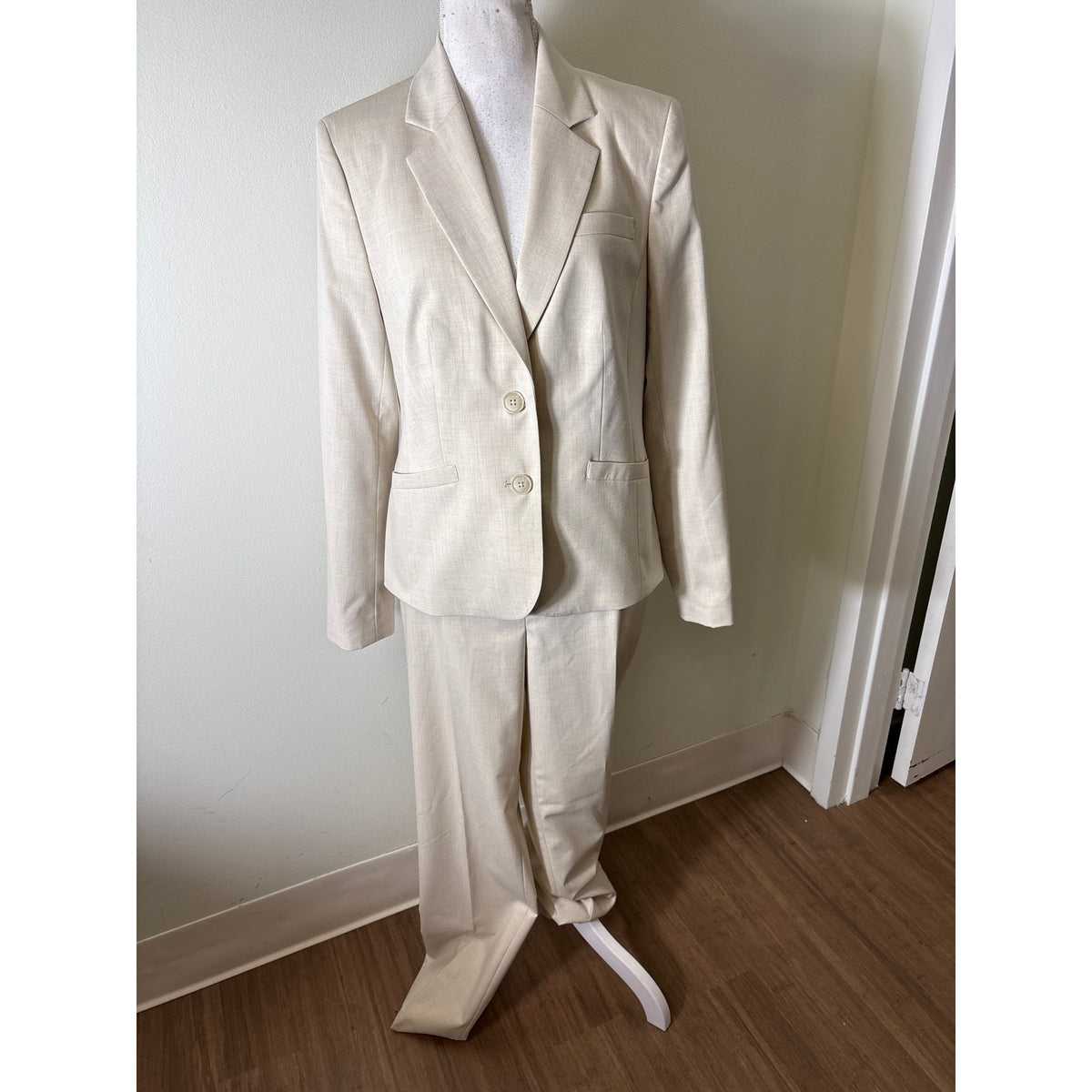 Jones New York Oyster Two Piece Pant Suit Sz 10