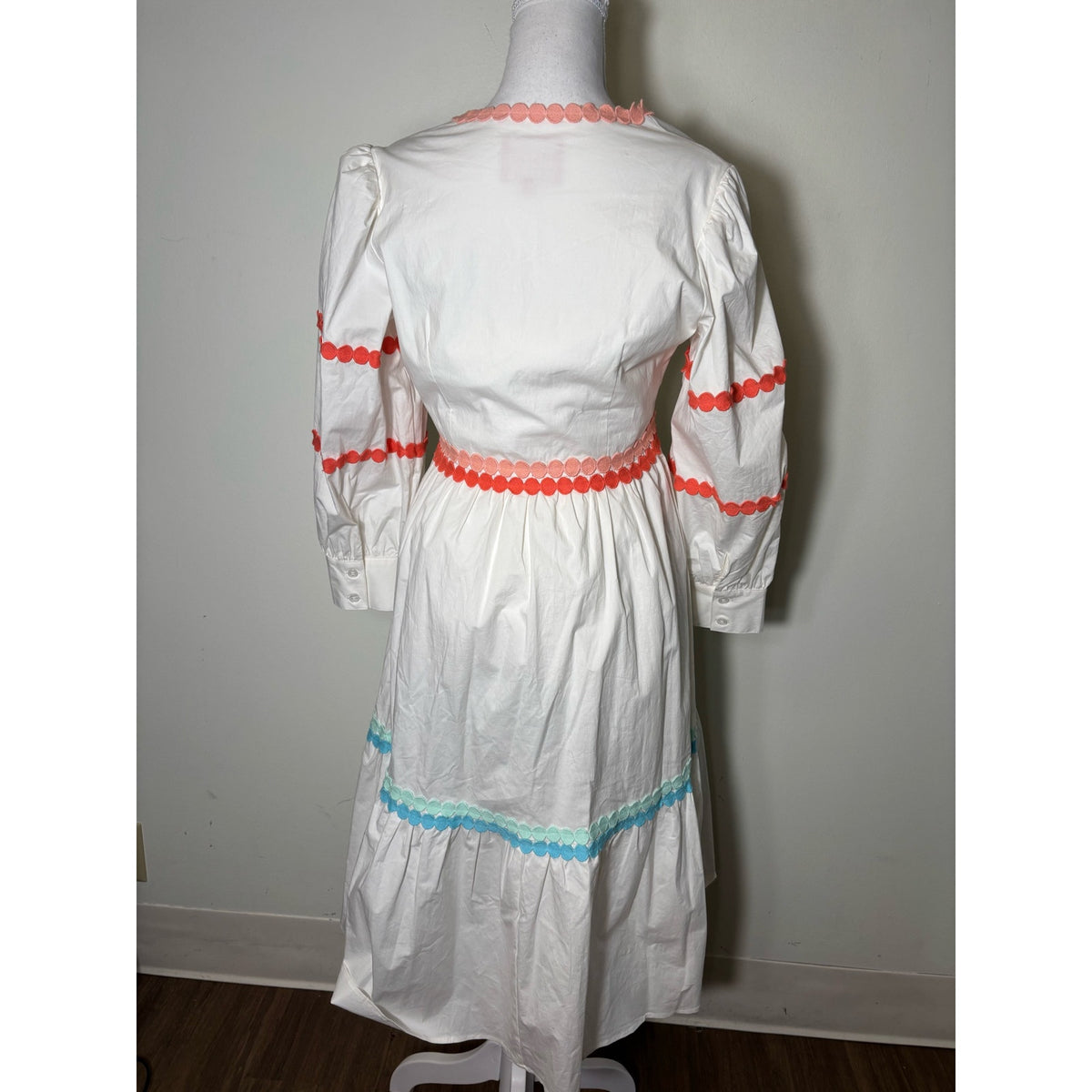 Marie by Victoria Dunn White Long Sleeve Button Up Crew Neck Maxi Dress Sz S