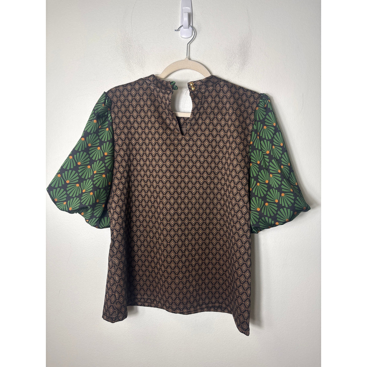 IVU Jane Green Black Mixed Media Puff Sleeve Top Sz M