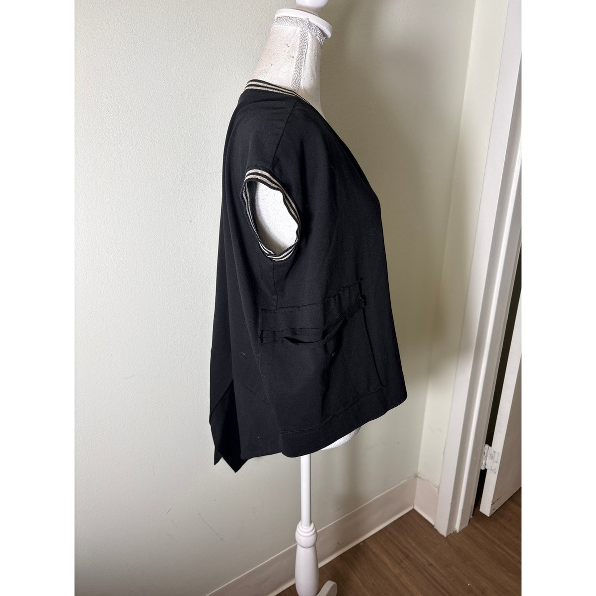 Kedziorek Black Knit Front Zip Top Sz 36