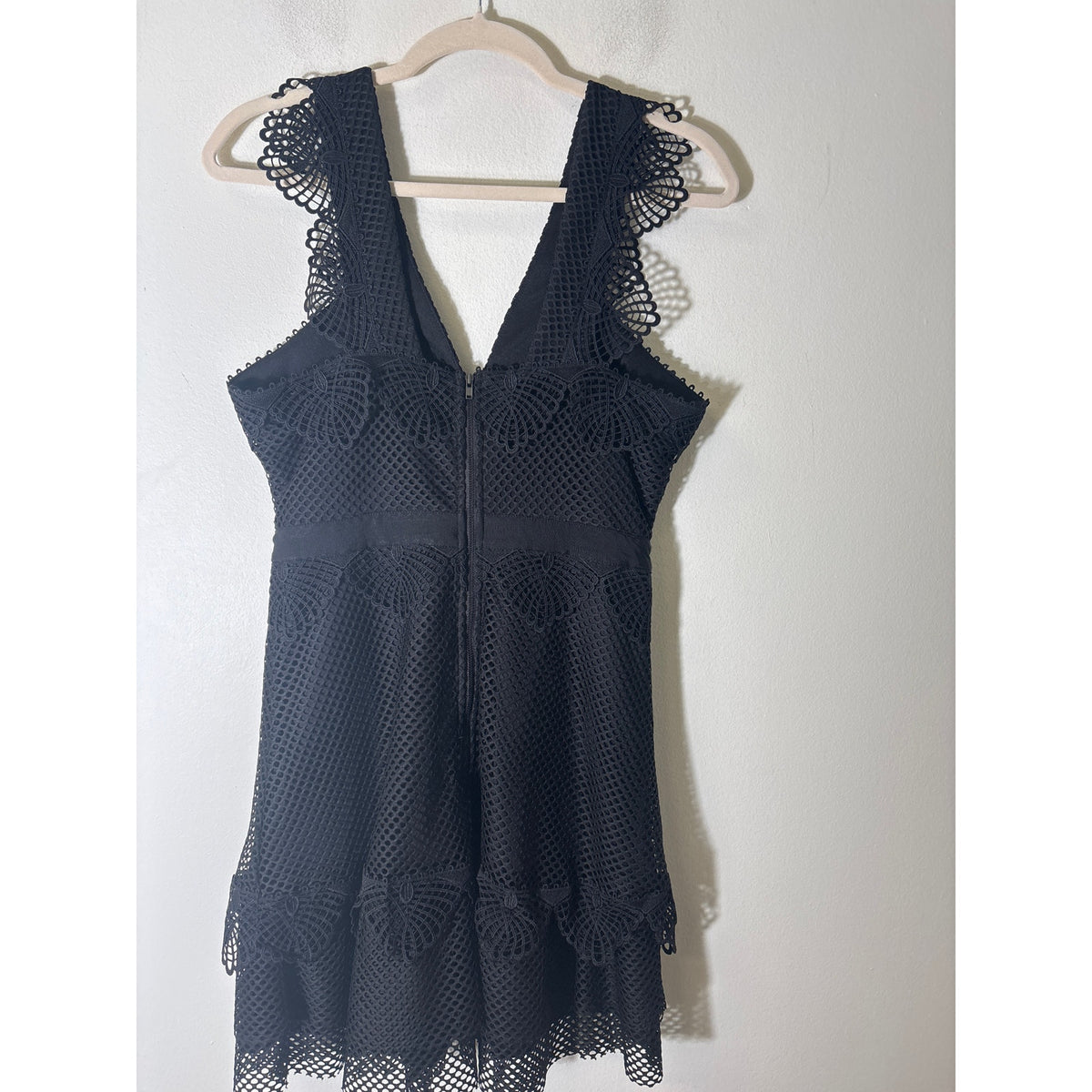 SHILLA Black Sleeveless Special Occasion Mini Dress with Mesh Overlay Sz M