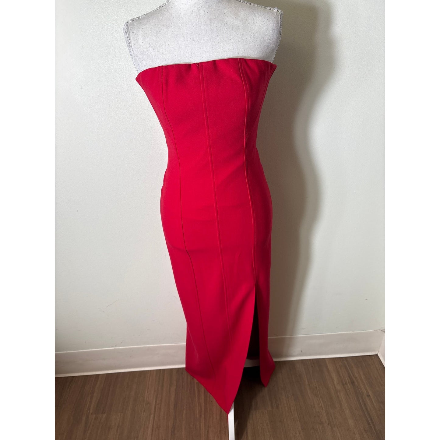 Elizabeth James Red column Gown Sz 0