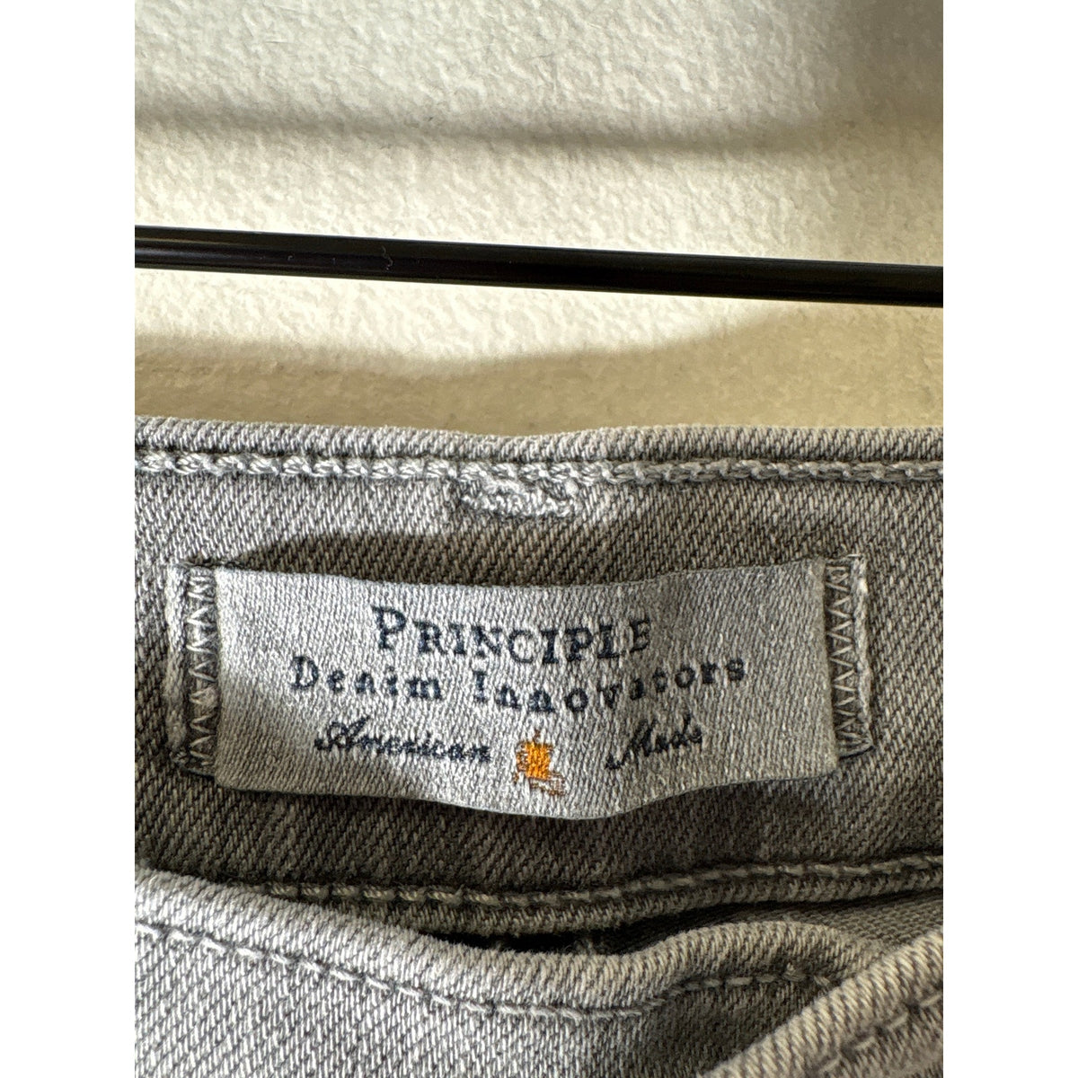 Principle Demin Gray Skinny Jeans with Raw Hem Sz 29
