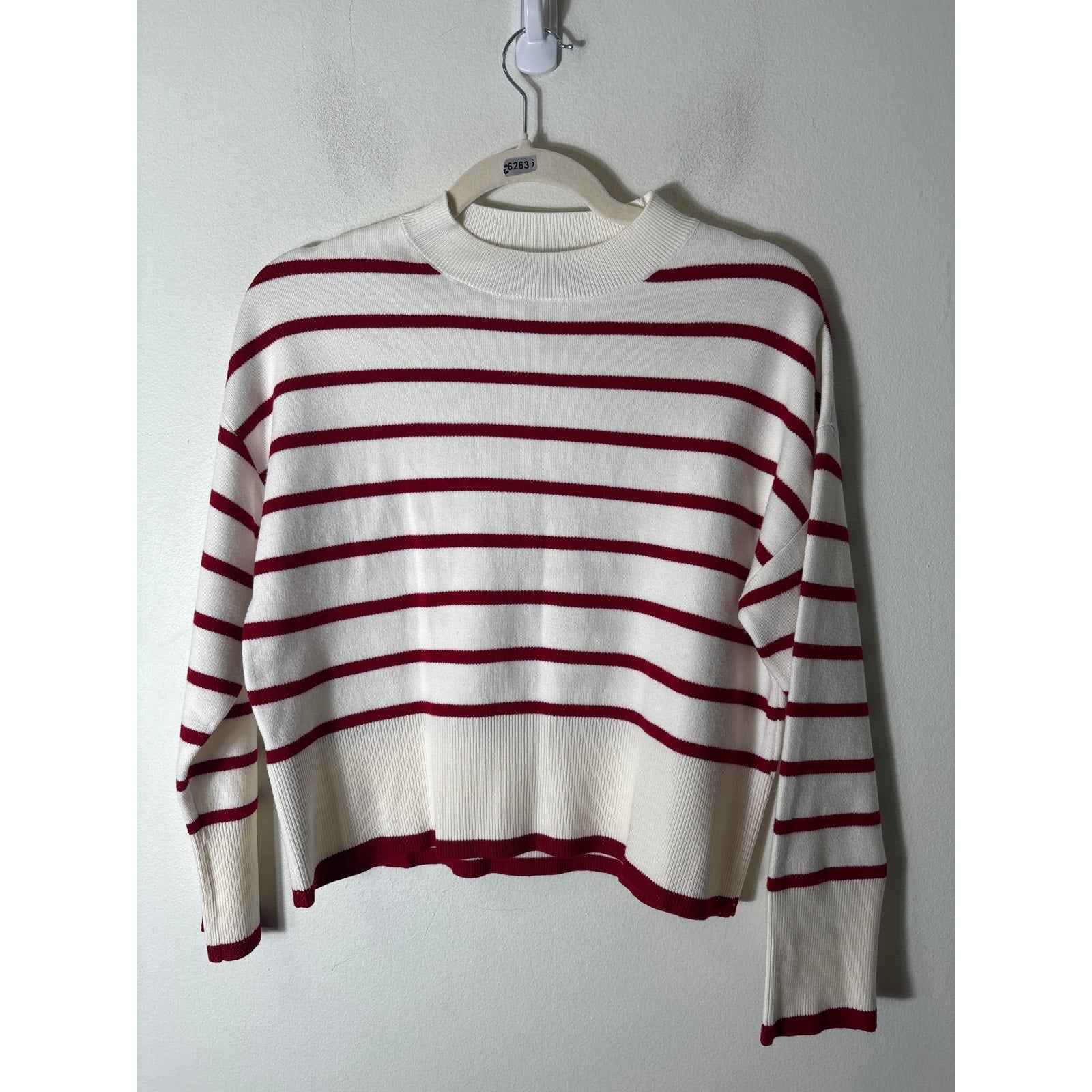 NWT MNG Red and Off White Stripe Long Sleeve Crop Sweater Sz XXS