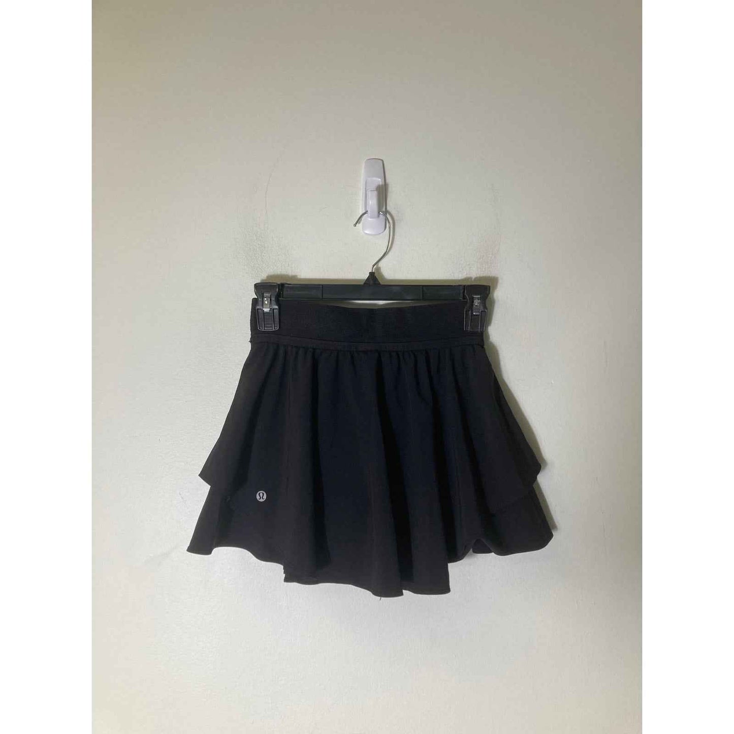 Lululemon Black Ballet Style Athletic Skirt Sz 4