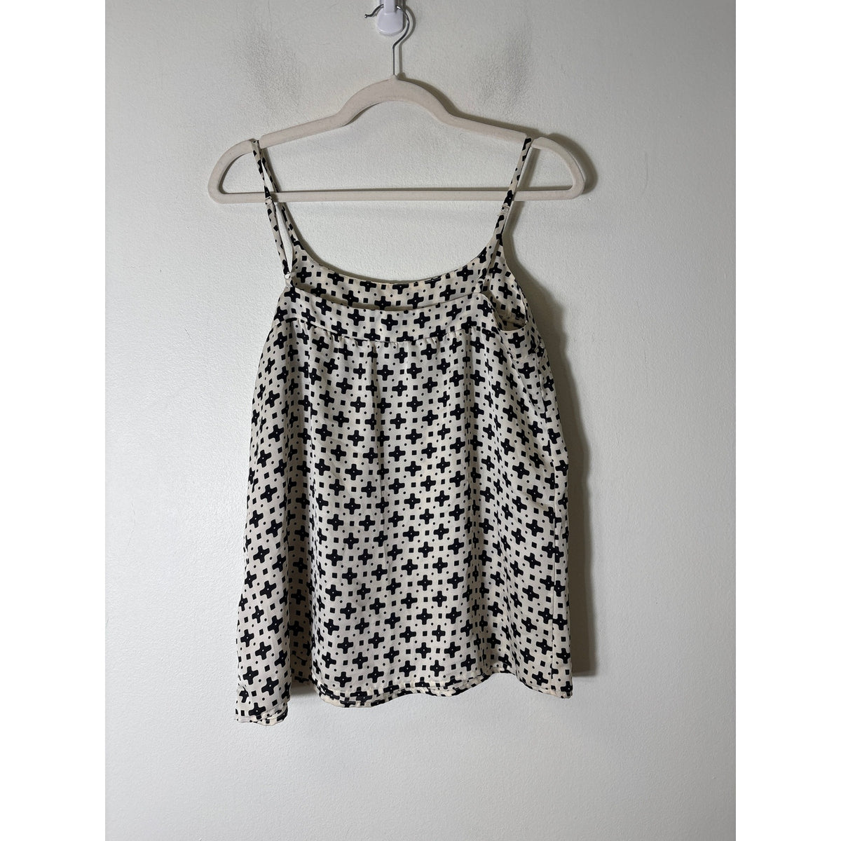 Old Navy black and white print tank top Sz M