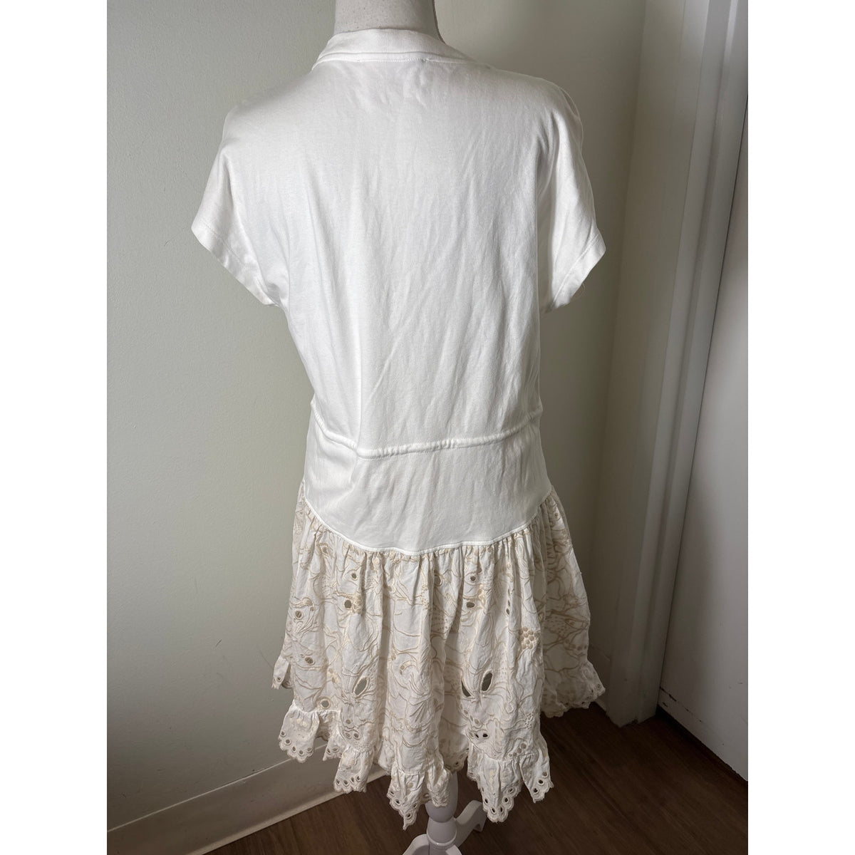SeeBY Chloe White Cap Sleeve Mixed Media Knee Length Dress Sz 8
