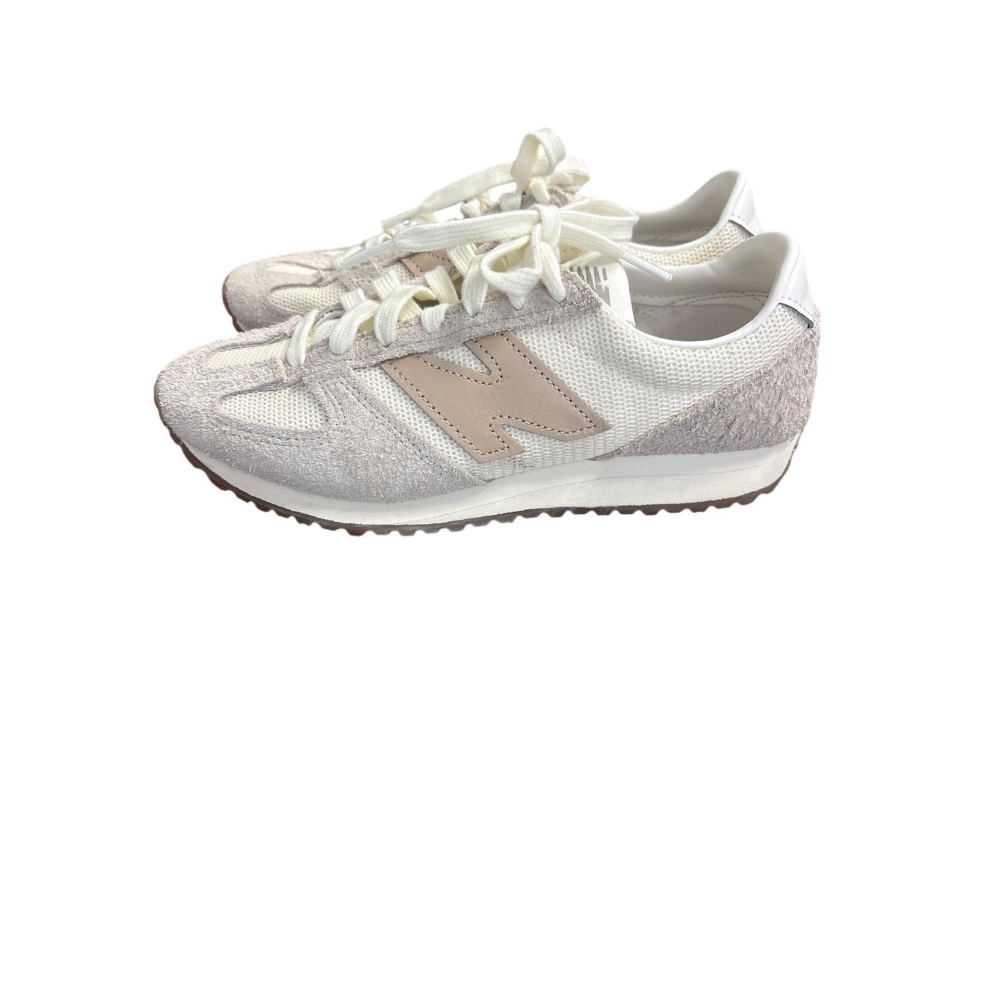 New Balance Casual Everyday Cream Tennis Shoes Sz 7