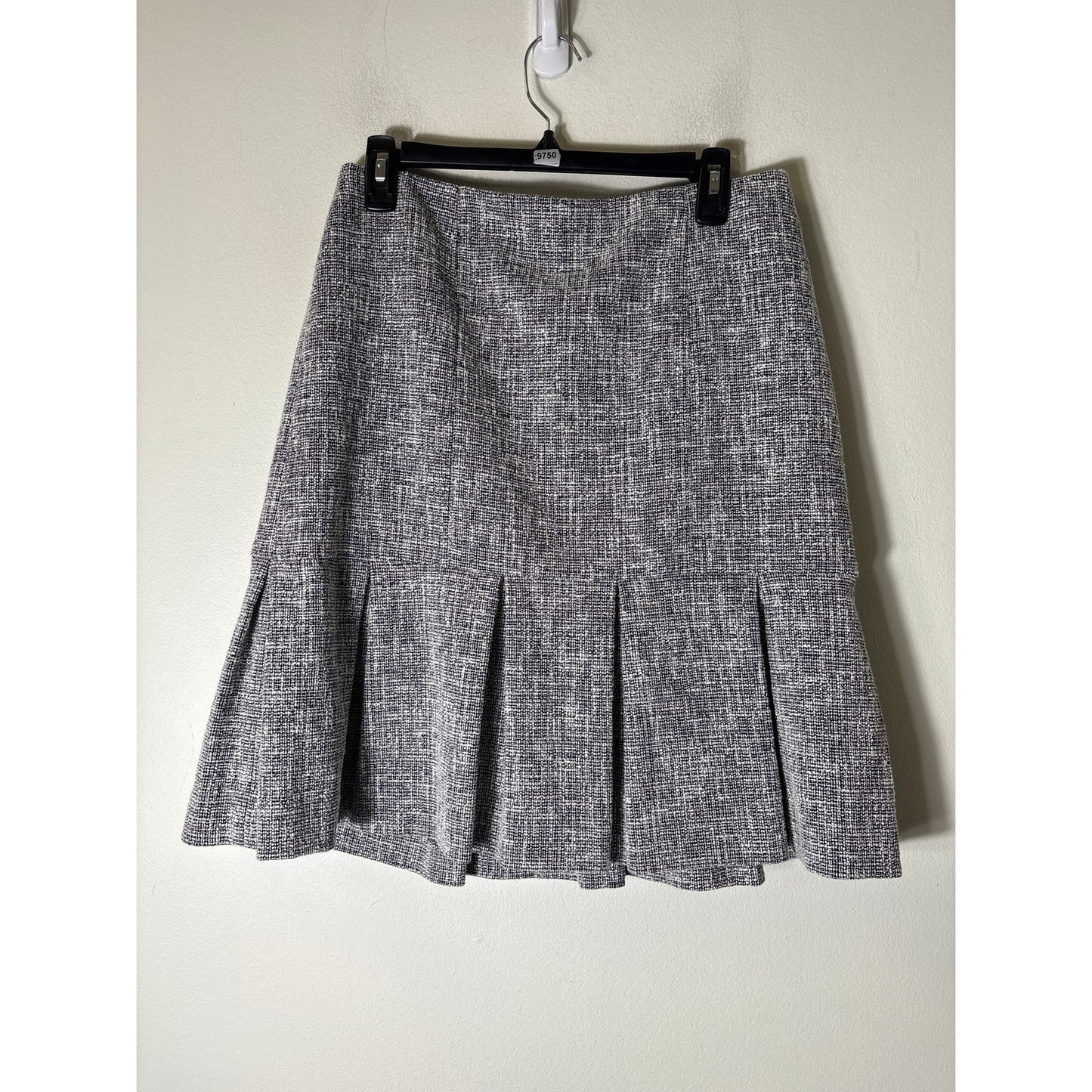 Women's Brooks Brothers White Black Fit and Flare Knee Length Skirt Sz 6
