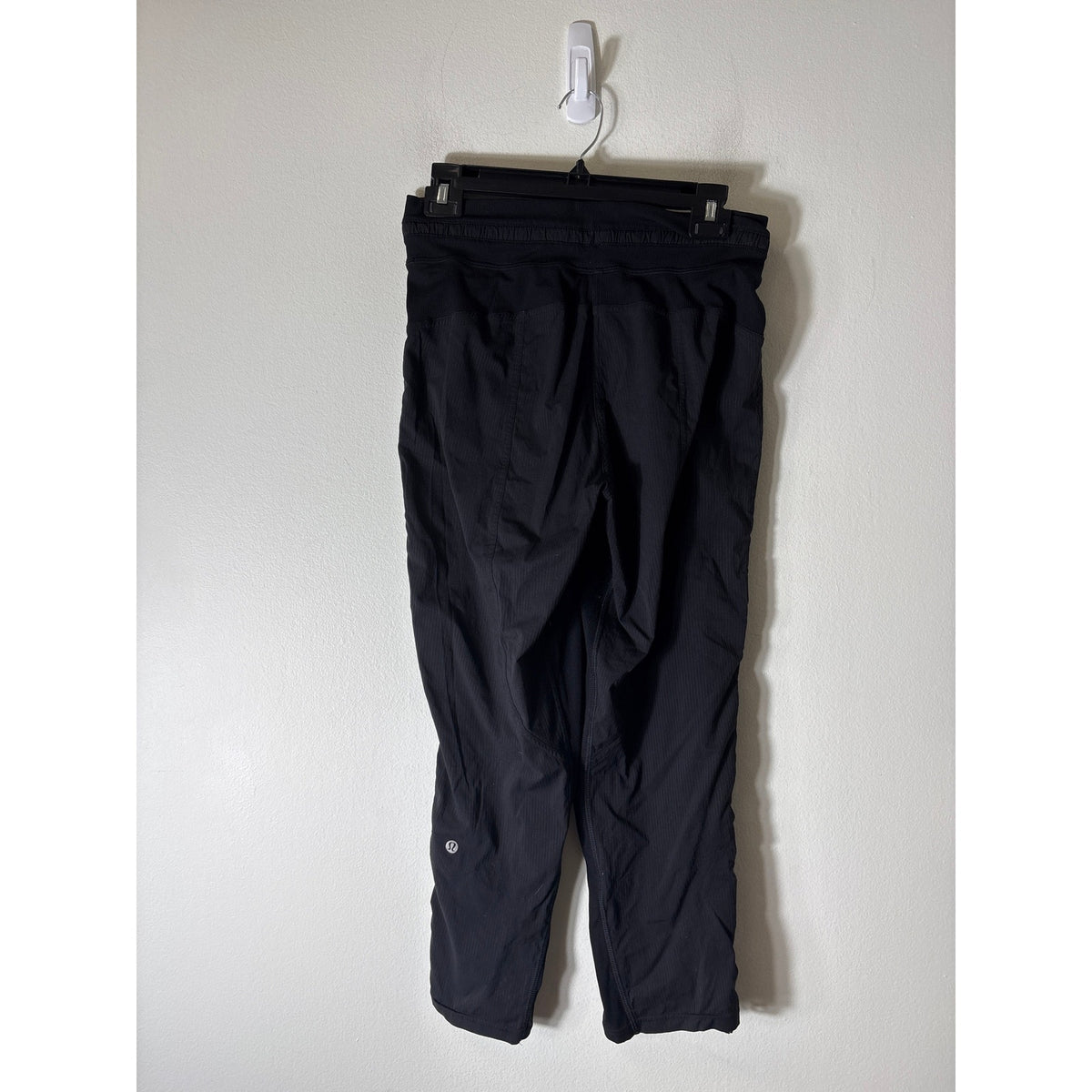 Lululemon Black Studio Pants Sz 6