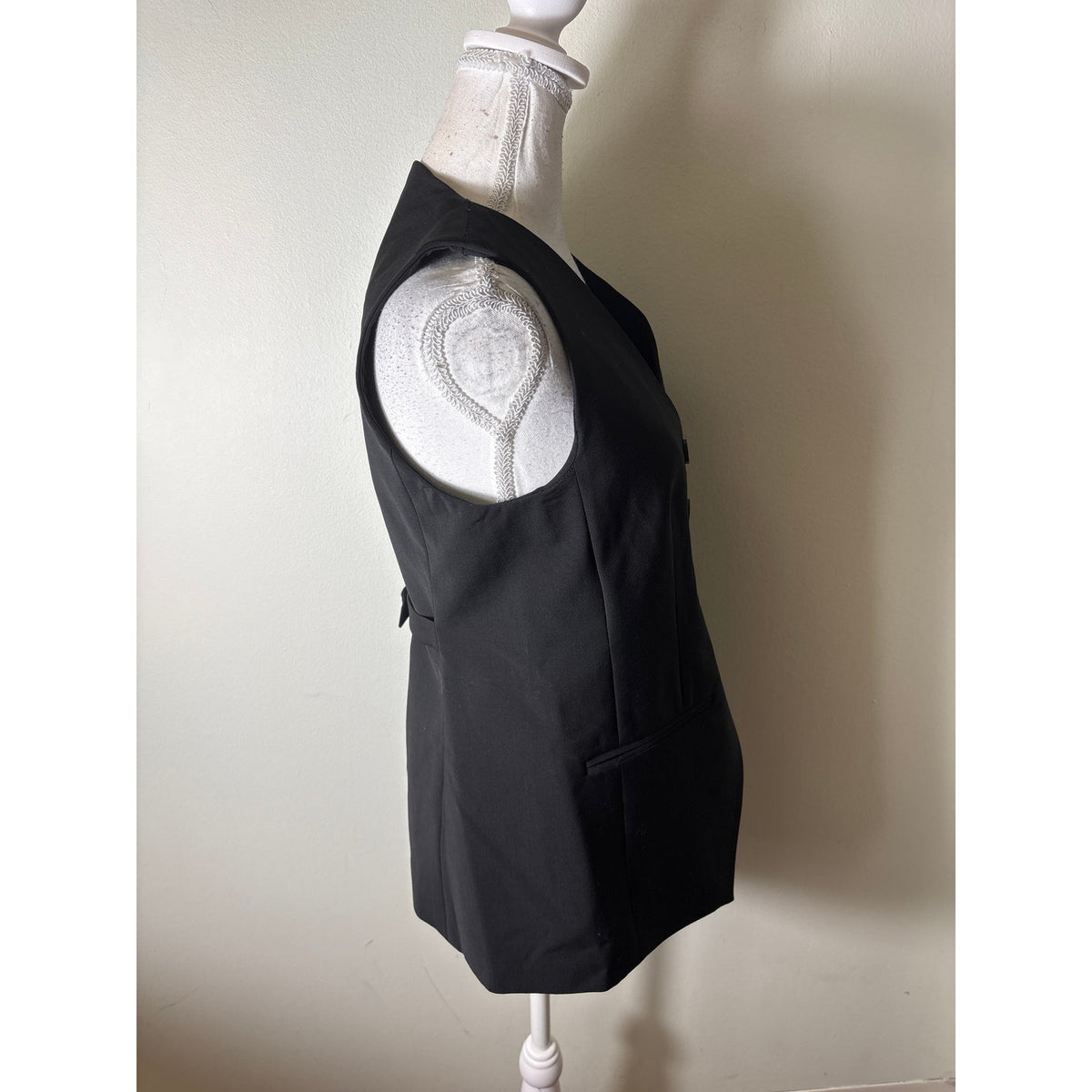Veronica Beard Black Button Up Vest Sz 6