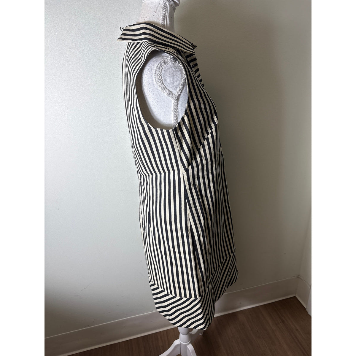 Pearl by Lela Rose Black and Cream Vertical Stripe Sleeveless Mini Dress Sz S