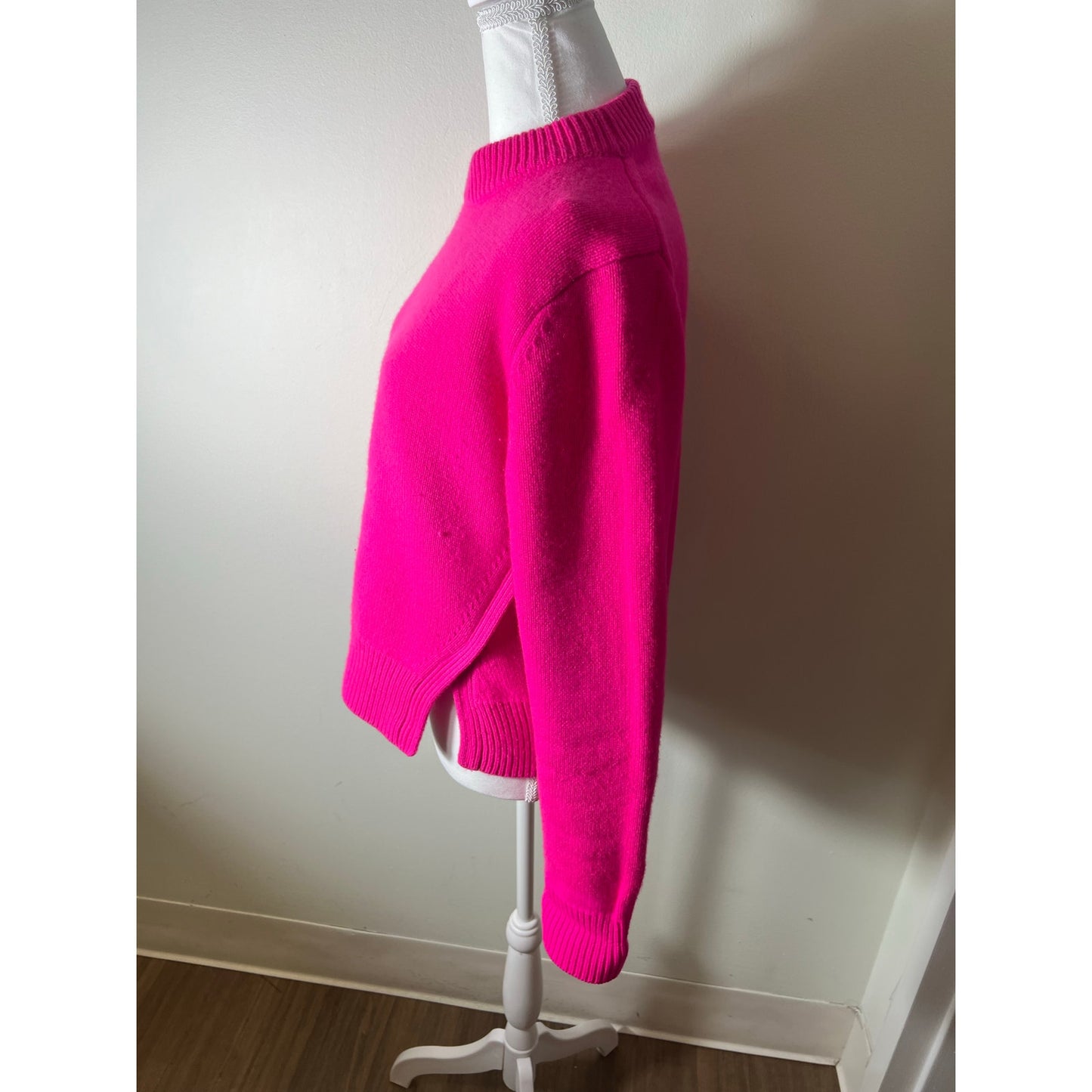 Tibi Hot Pink Crew Ribbed Neck 100% Cashmere Sweater Sz M