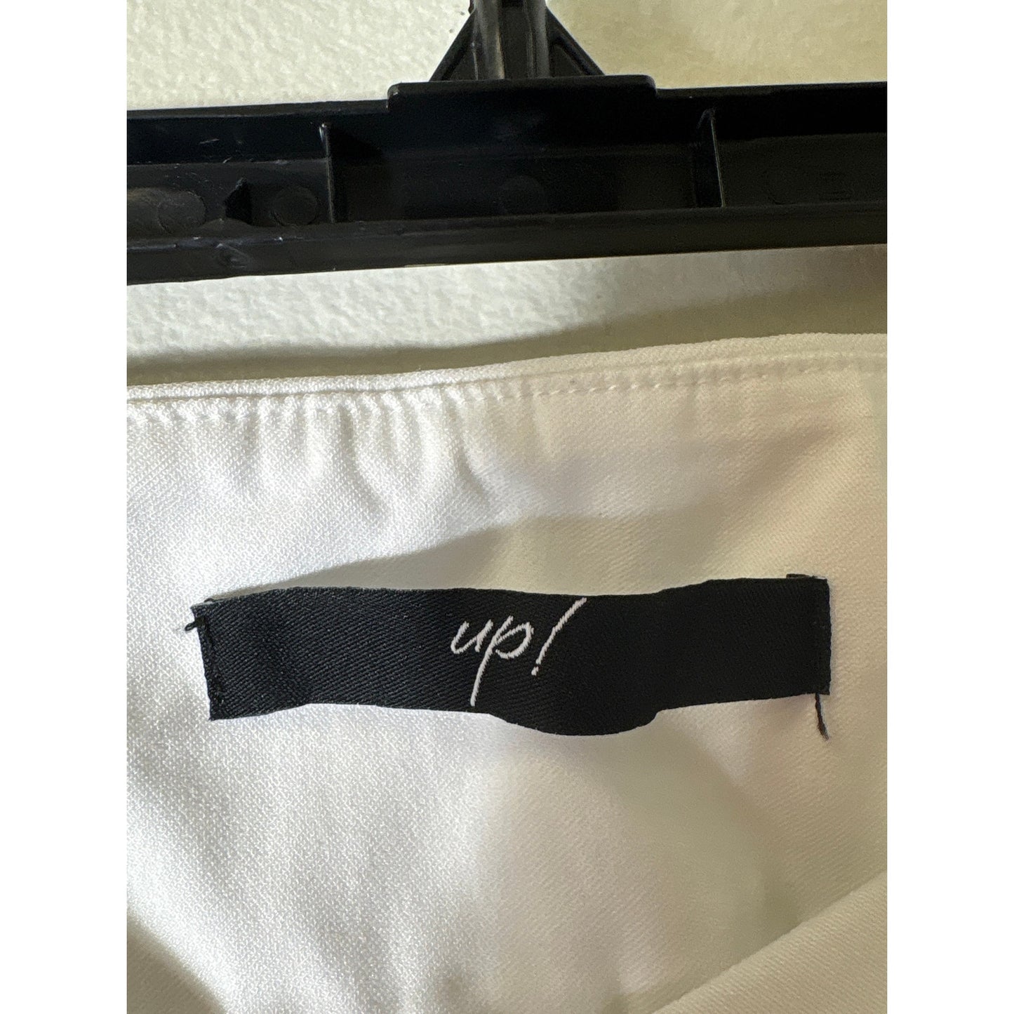 UP! White Pull On Cropped Pants Sz 6