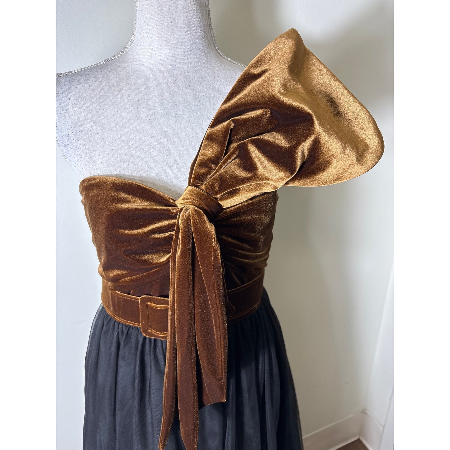 Badgley Mischka Brown Velvet Top Black Tulle Oversized Bow Evening Gown Sz 4