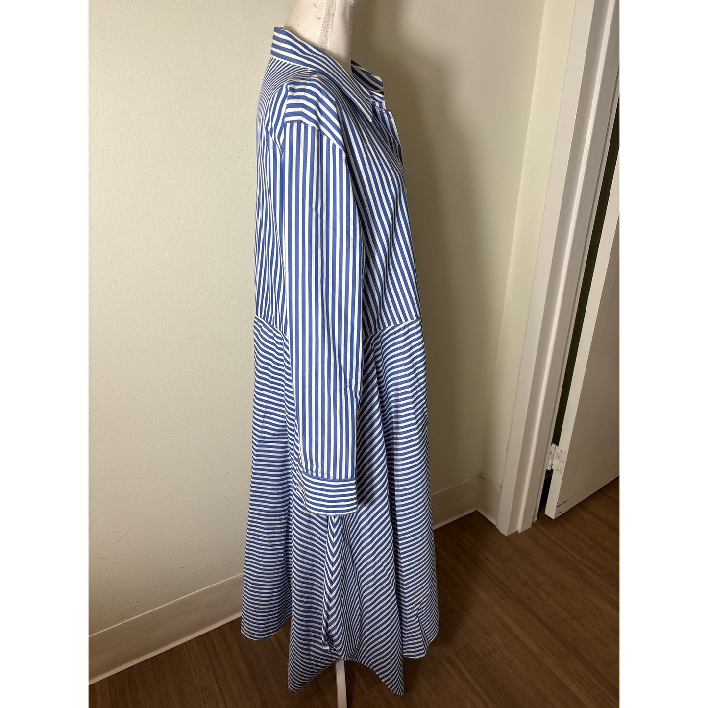 Lafayette 148 Blue and White Stripe Long Sleeve Button Up Maxi Dress Sz L
