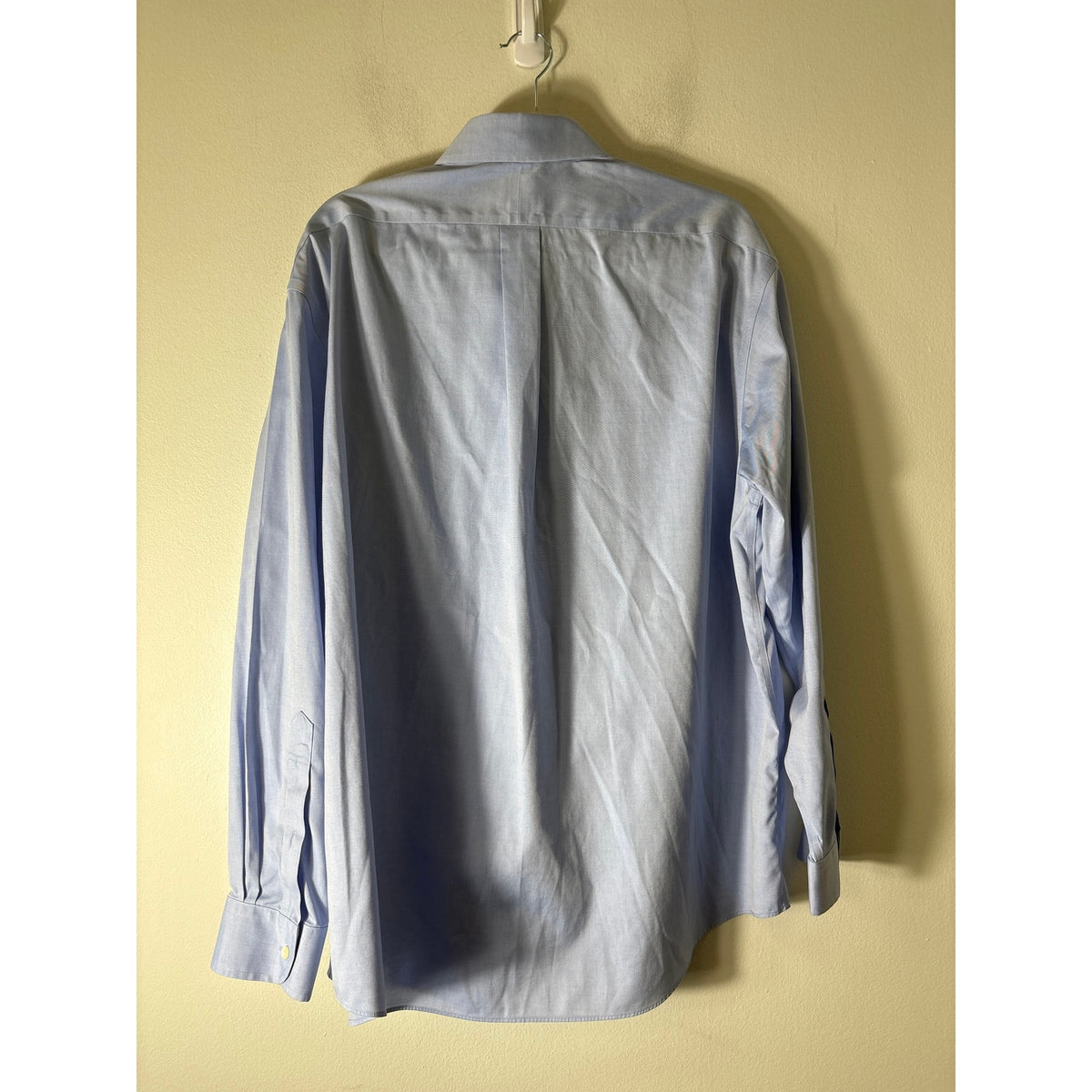 Jos. A Bank Cotton Light Blue Long Sleeve Button Down Shirt Sz 16.5-35