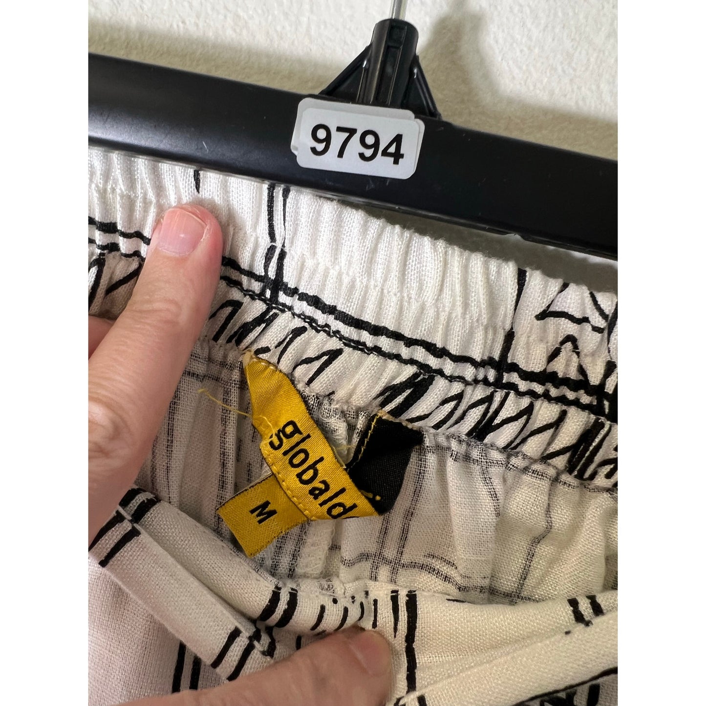 Globaldesi White and Black Pants Sz M