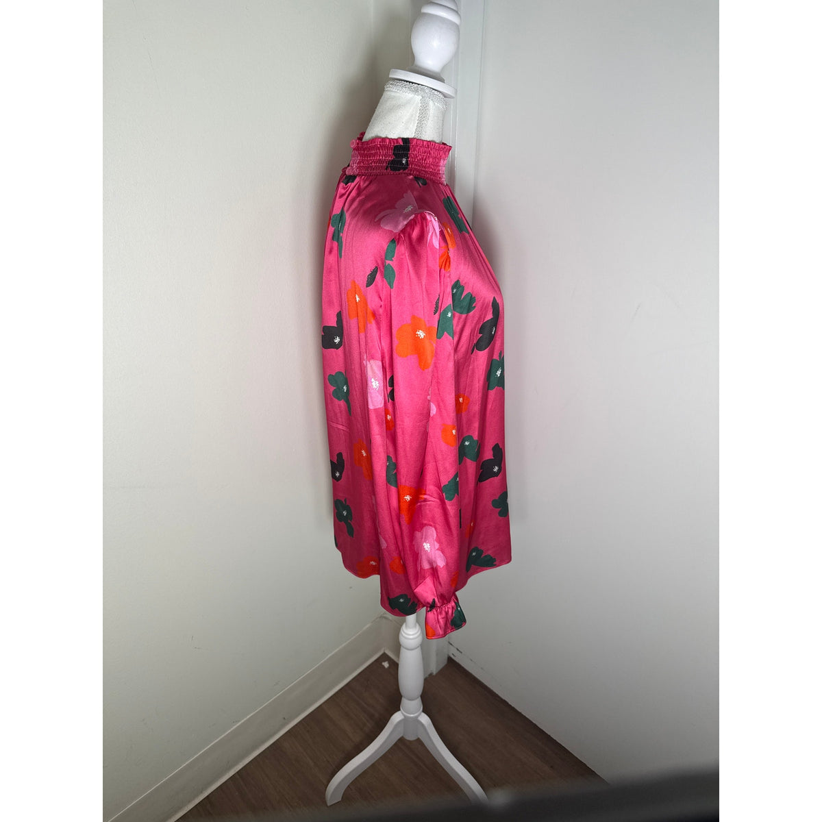 Tucker Bright Pink with Orange And Green Flowers Blouse Sz XL