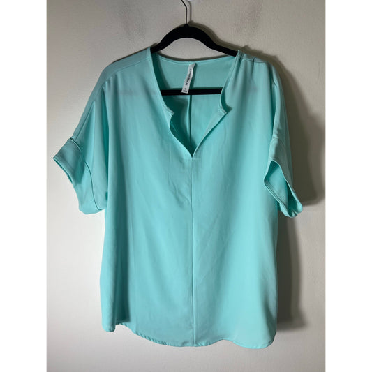 Bundle of 4 XL Short Sleeve Shirts Sz XL