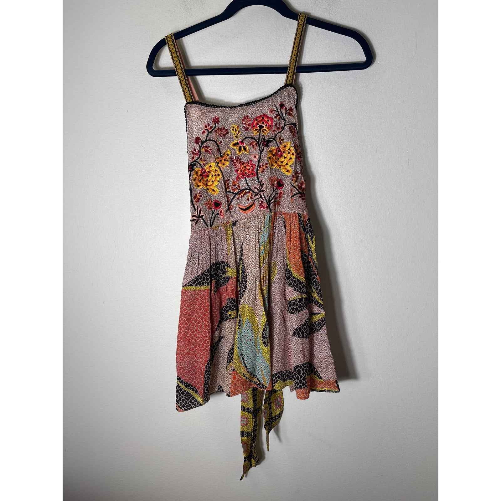 BHANUNI by JYOTI.... Multicolored Floral Embroidered Babydoll Top Sz 6