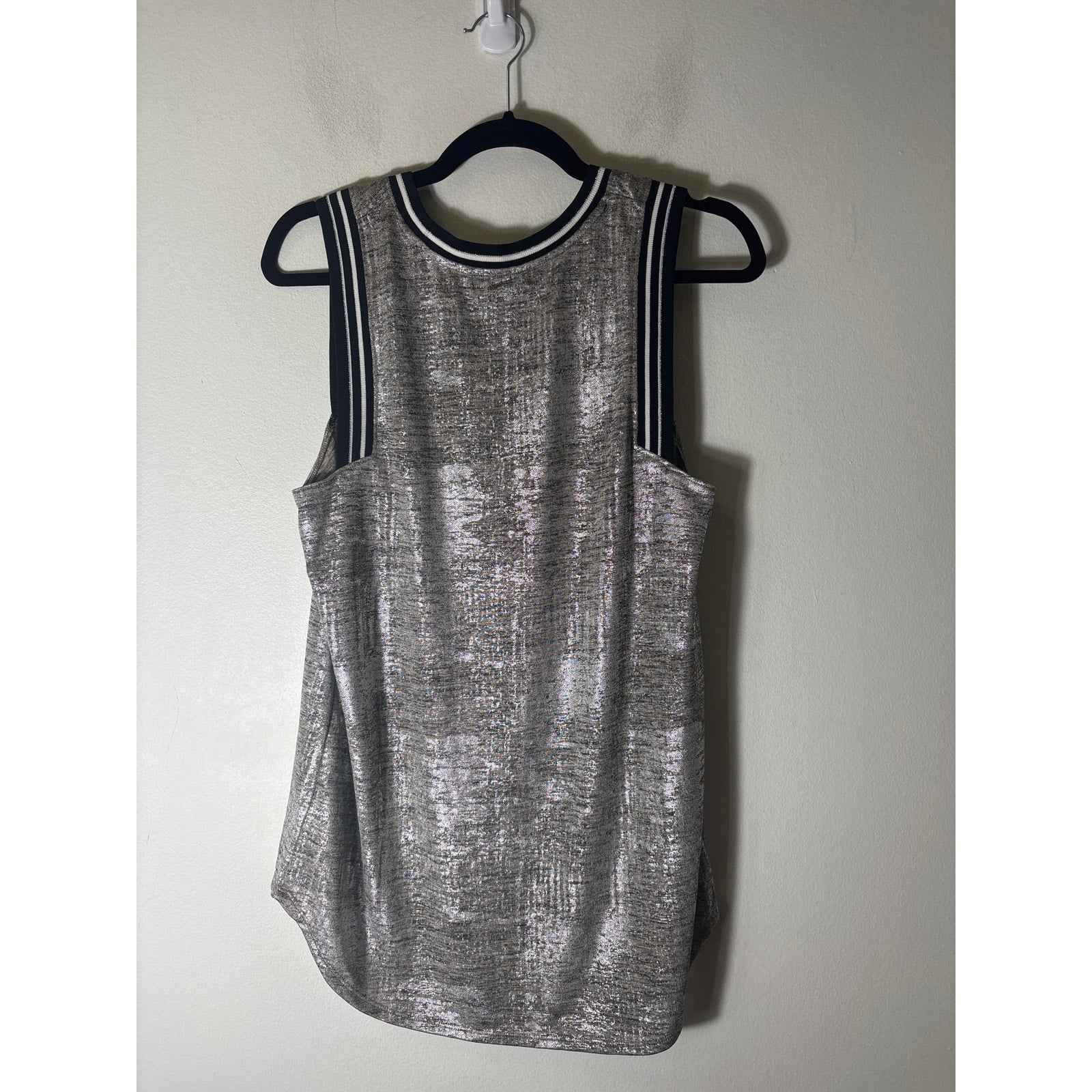 Trouve Metallic Sleevless Tank Sz M