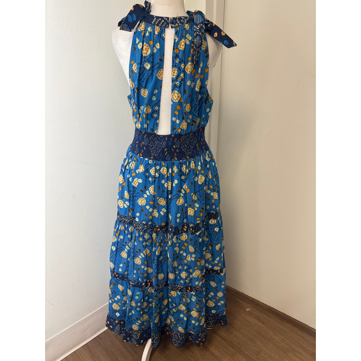 Love The Label Blue TIe Shoulder Maxi Dress Sz S