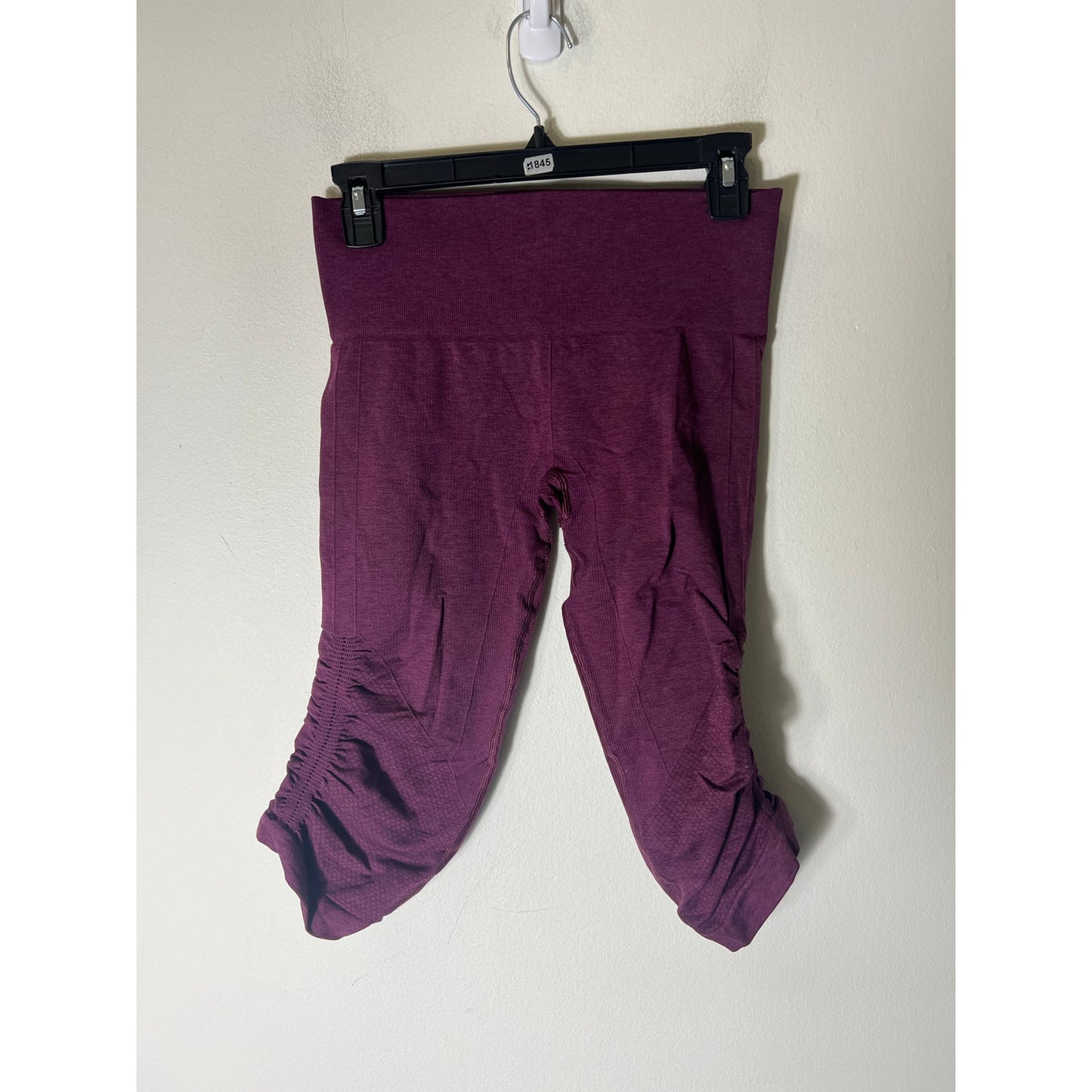 Lululemon Dark Purple Below the Knee Leggings with Ribbed Waistband Sz 6