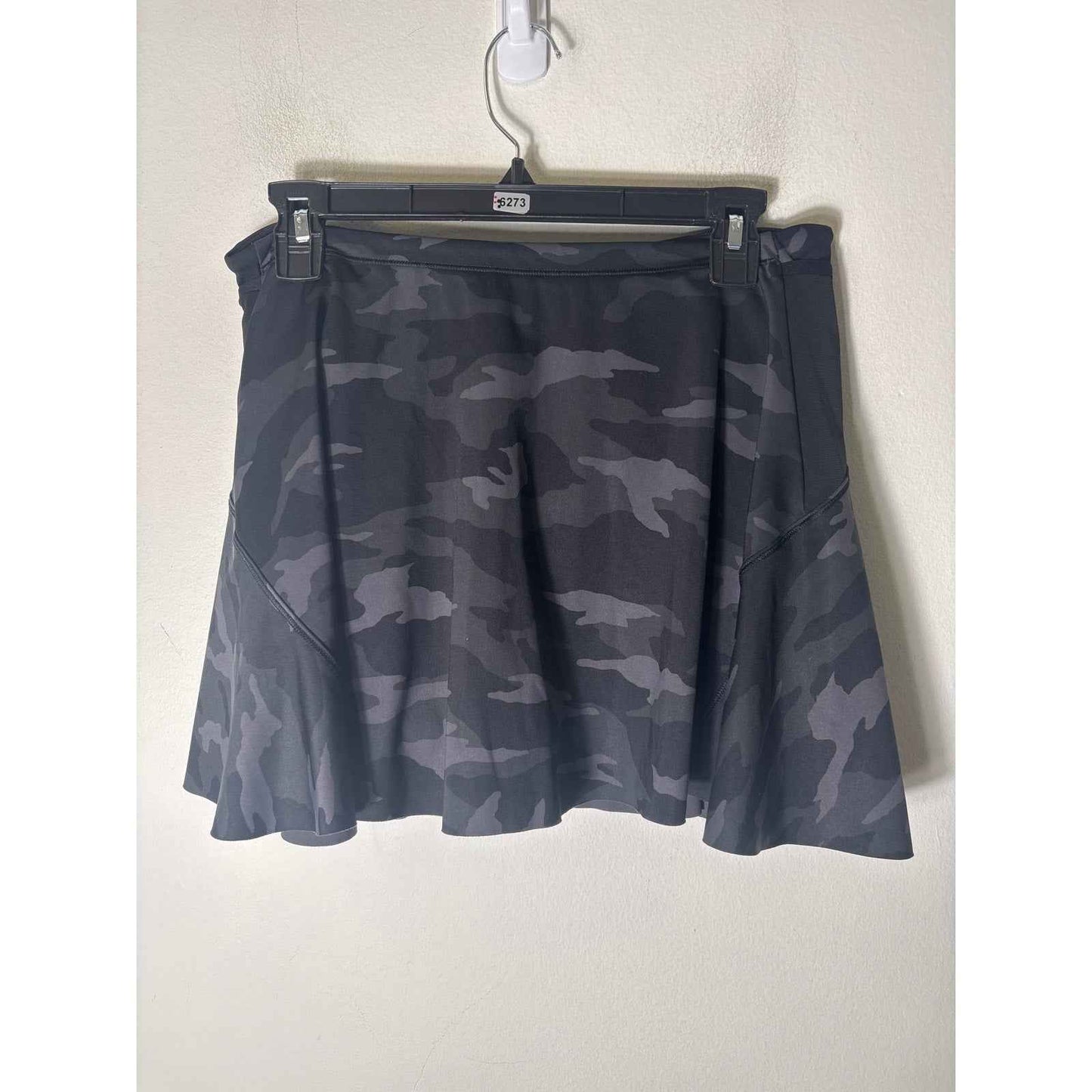 Athleta Black Camo Athletic "Match Point Skort" Sz S