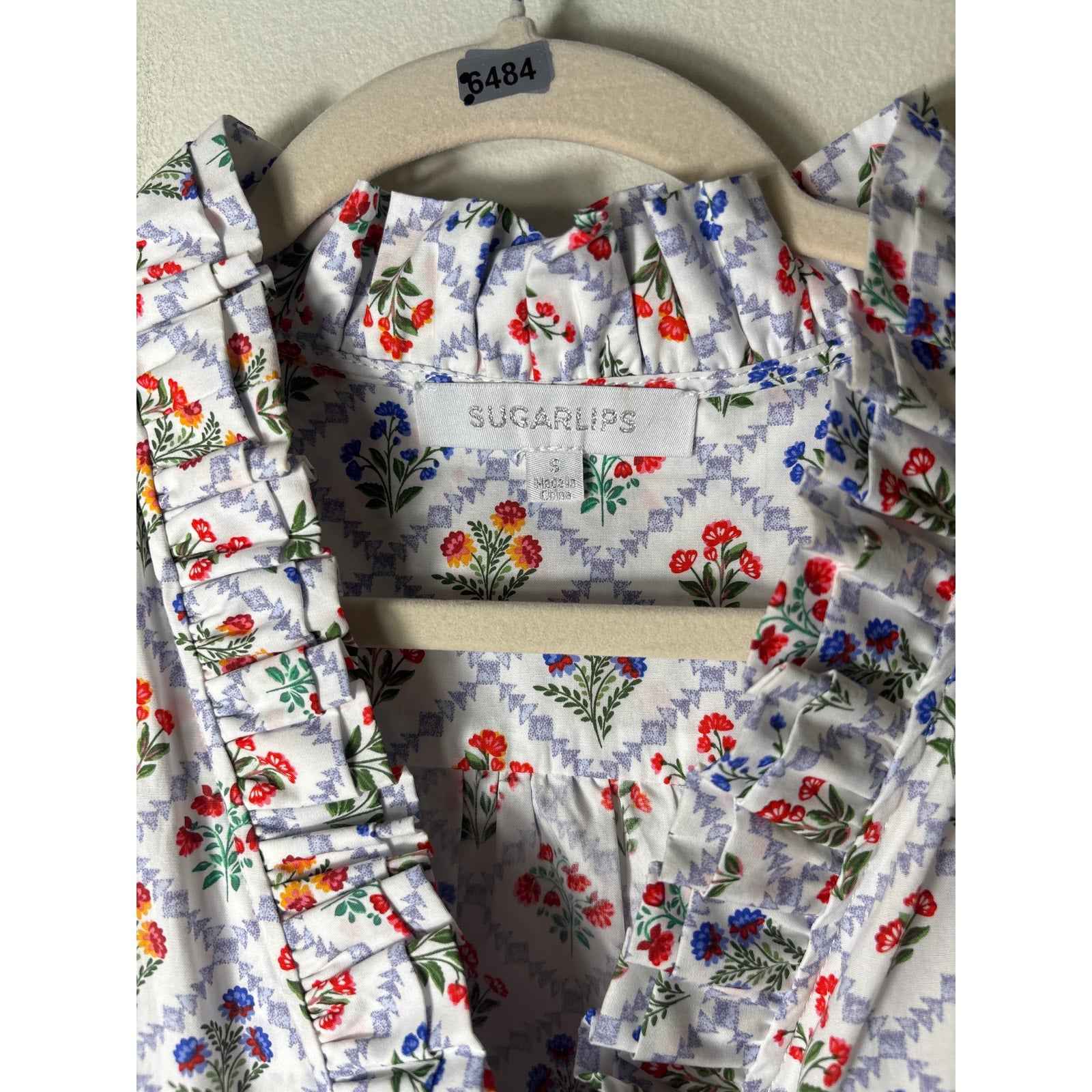 Sugar Lips Blue Floral Flutter Sleeve V-Neck Cotton Top sz S