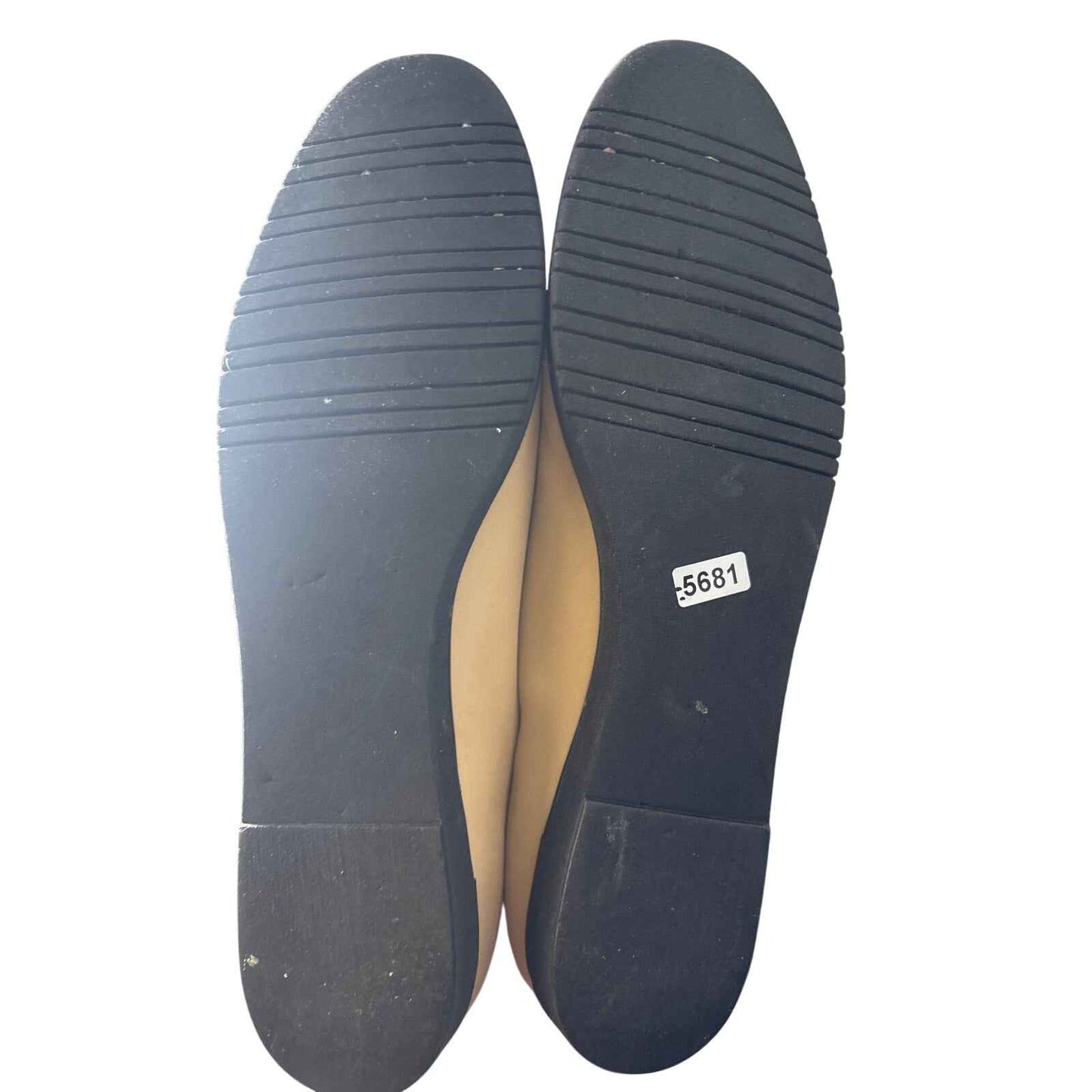 Salvatore Ferragamo Nude Flat Shoes Sz 9