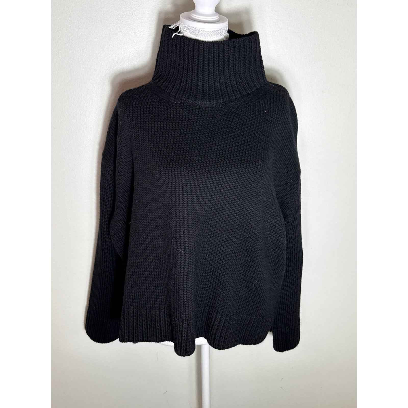 NWT Tuckernuck Black Long Sleeve Mock Neck Knit Sweater Sz L