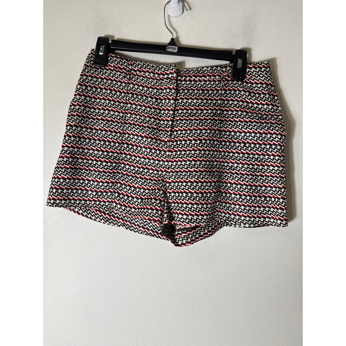 Elizabeth and James Black and Red Short Shorts Sz 2