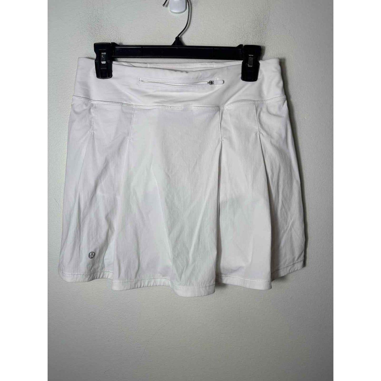 Lululemon Crisp White Athletic Skirt Sz 6