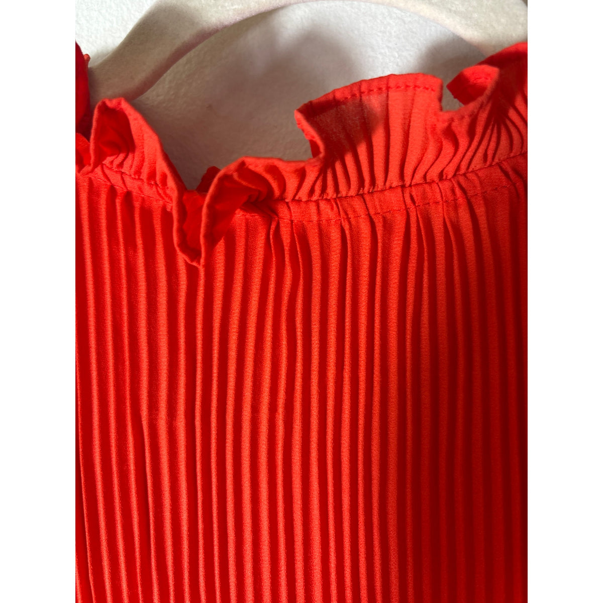 TCEC Orange Mini Pleat Flutter Sleeve Top Sz L