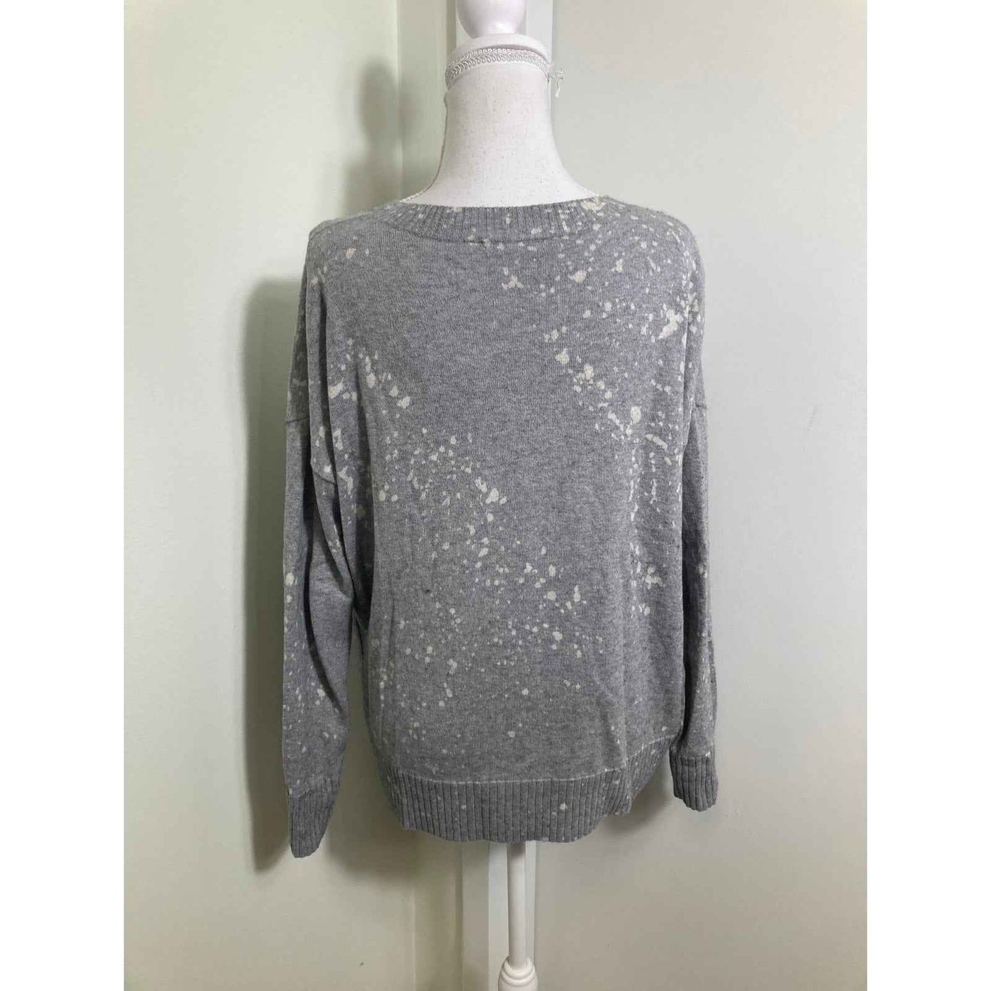 Lisa Todd Gray with White Flecks Sweater Sz M