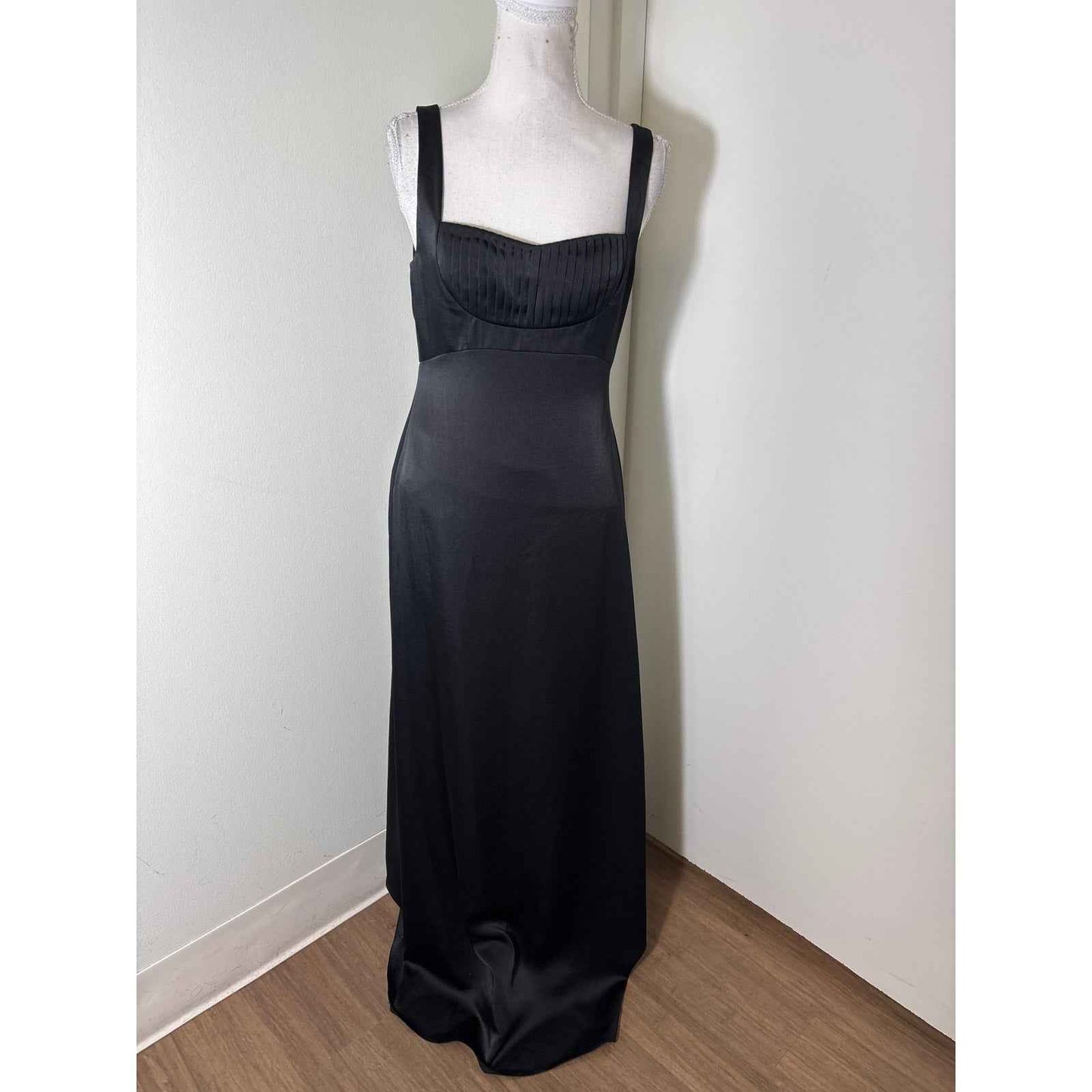 BCBG Black Bustier Sleeveless Floor Length Formal Gown Sz 4