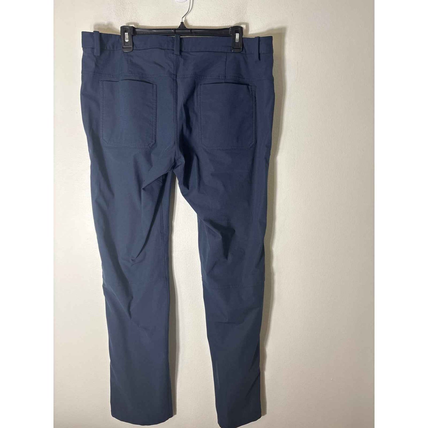 Men's Lululemon Dark Navy Performance Pants Sz 40