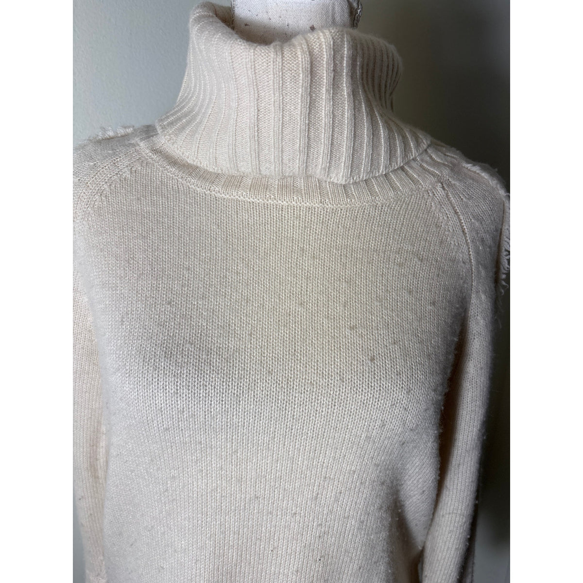 Brochu Walker Cream Ribbed Sweater Over Shirt Turtleneck Sz XS