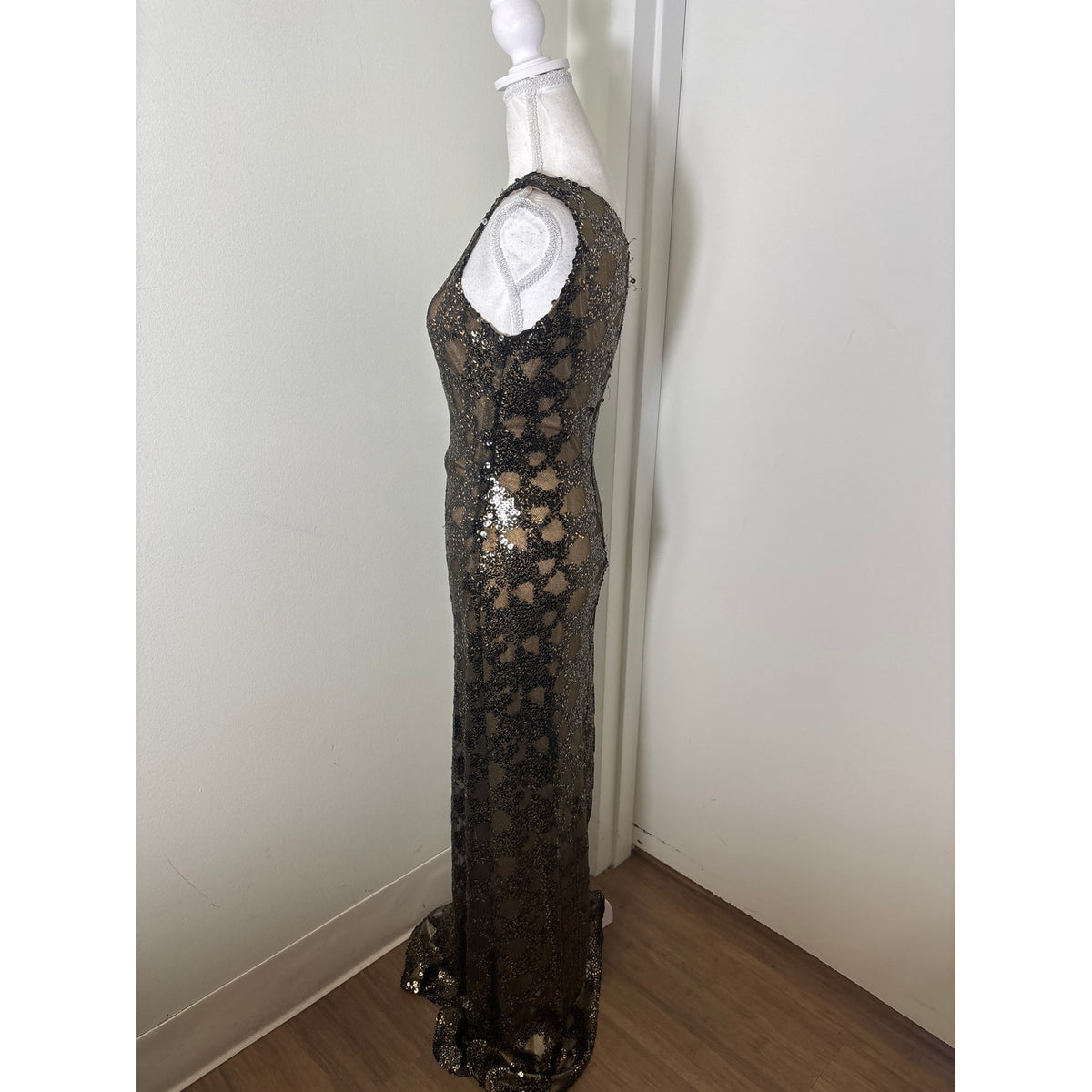 David Meister Black Gold Sequin One Shoulder Ruched Gown Sz 6