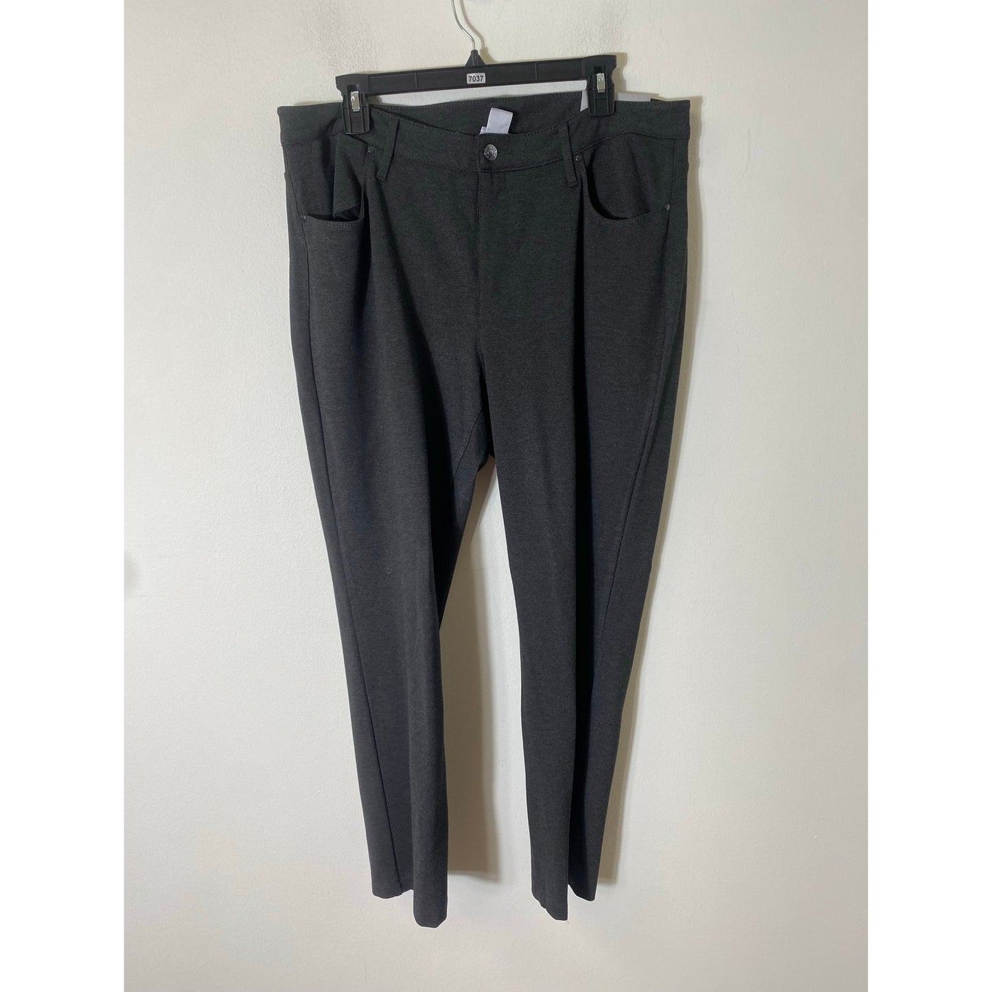 Chico's Slim Leg Grey Pants NWT. Sz 14R